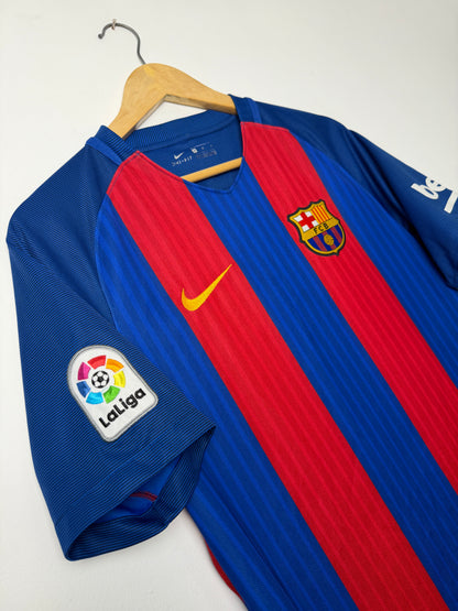 Lionel Messi FC Barcelona 2016-17 home football shirt (M)