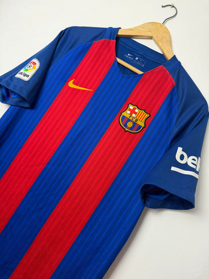 Lionel Messi FC Barcelona 2016-17 home football shirt (M)