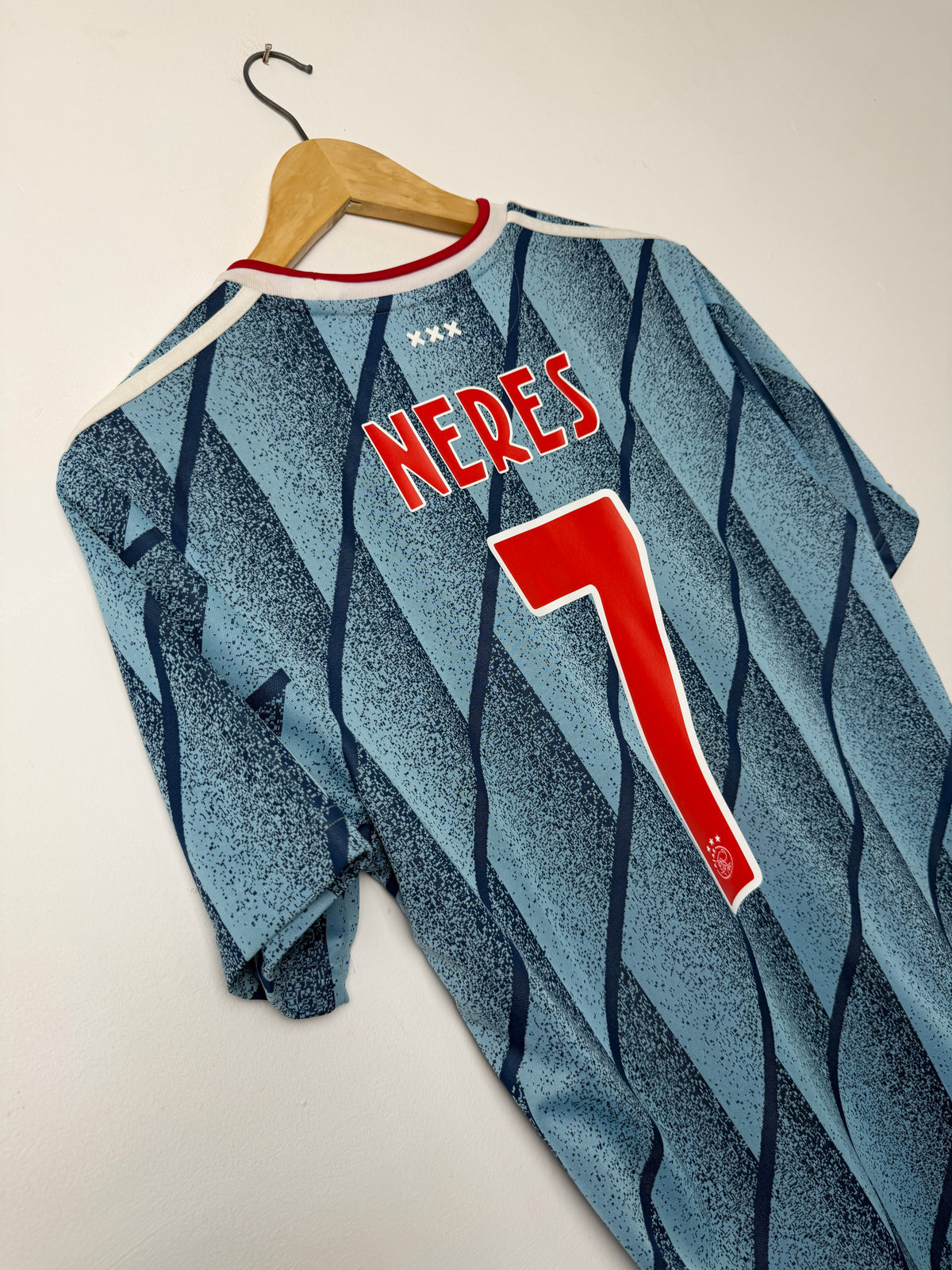 David Neres AFC Ajax 2020-21 away football shirt (M)