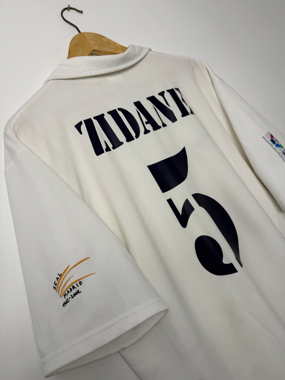 Zinedine Zidane Real Madrid CF 2001-02 Centenary home football shirt (L)