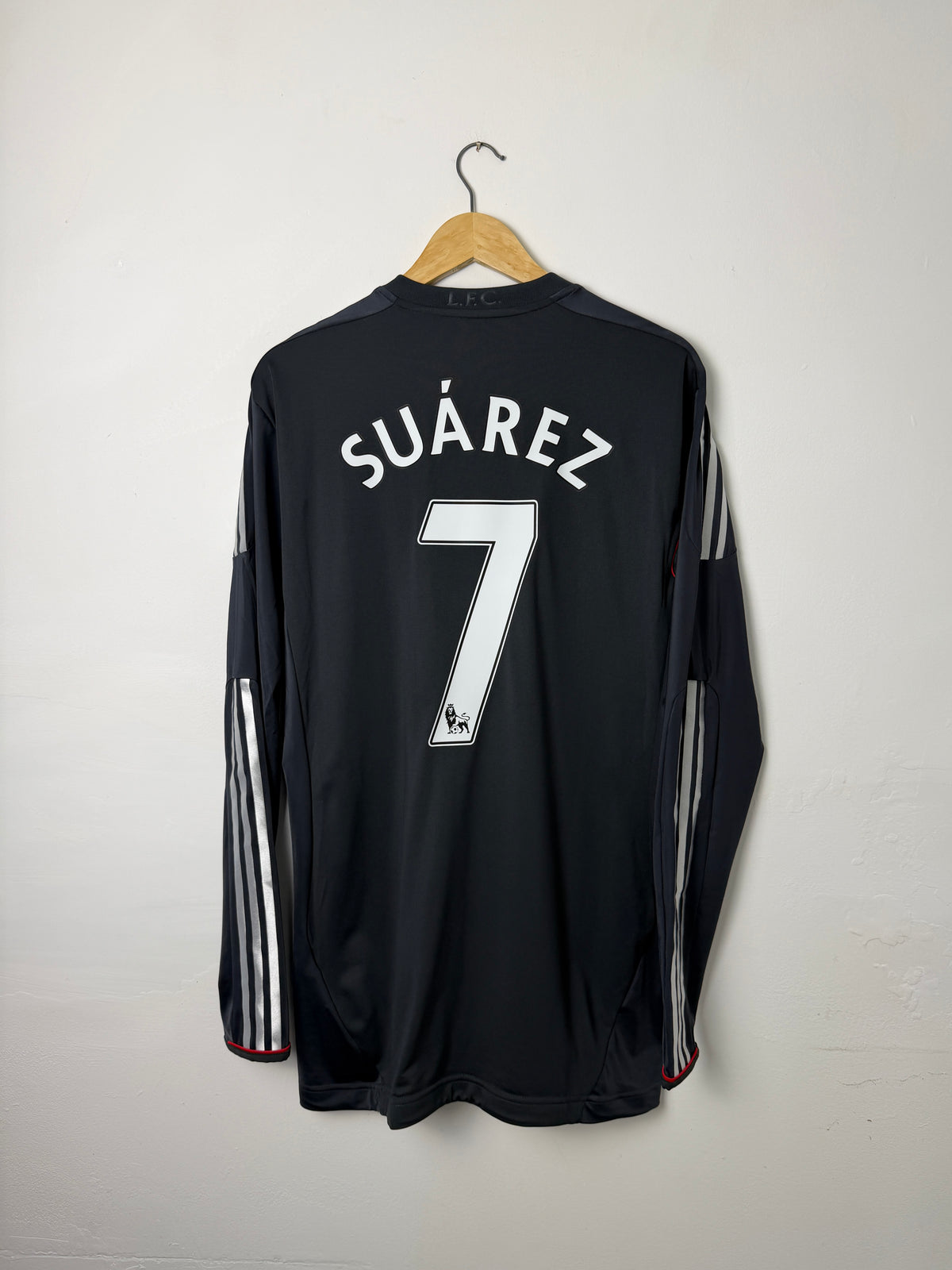 Luis Suarez Liverpool FC 2011-12 TECHFIT away football shirt (XL)