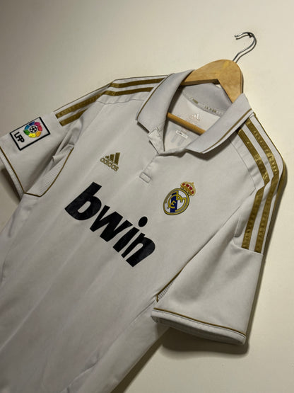 Kaka Real Madrid CF 2011-12 home football shirt (M)