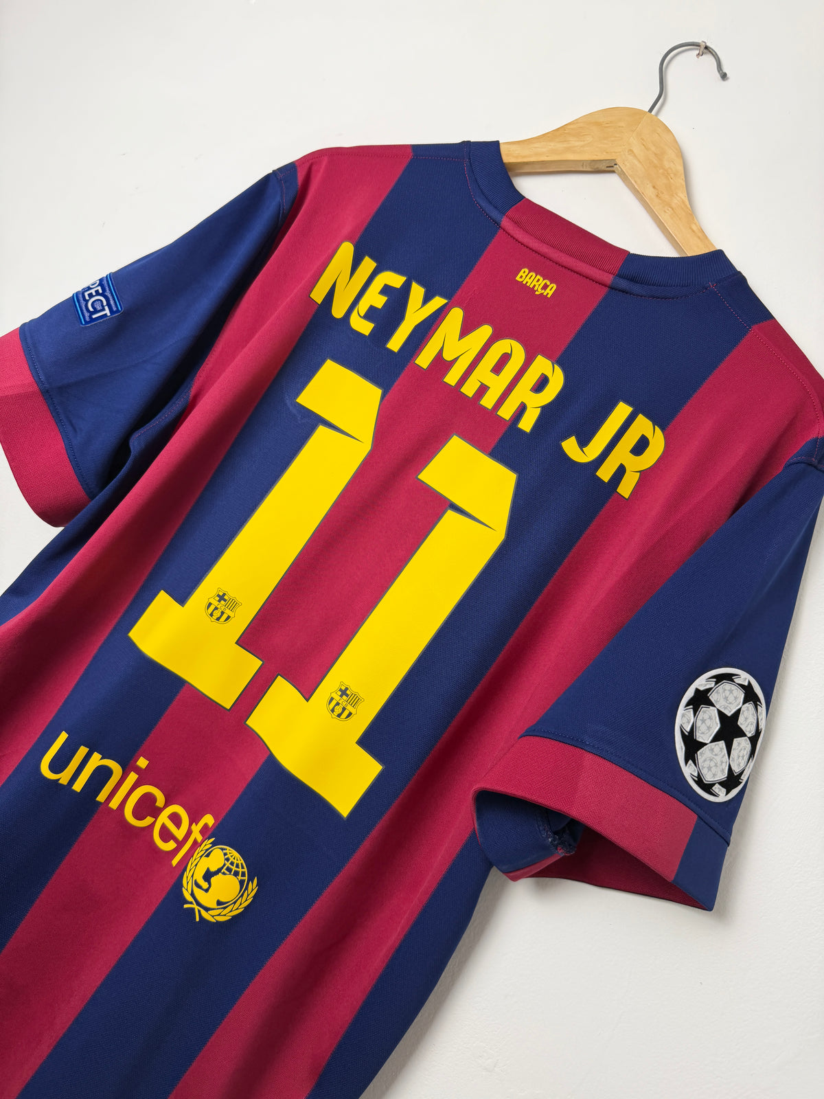 Neymar JR FC Barcelona 2014-15 home football shirt (XL)