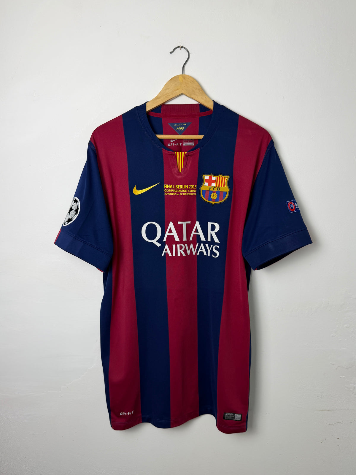 Neymar JR FC Barcelona 2014-15 home football shirt (XL)