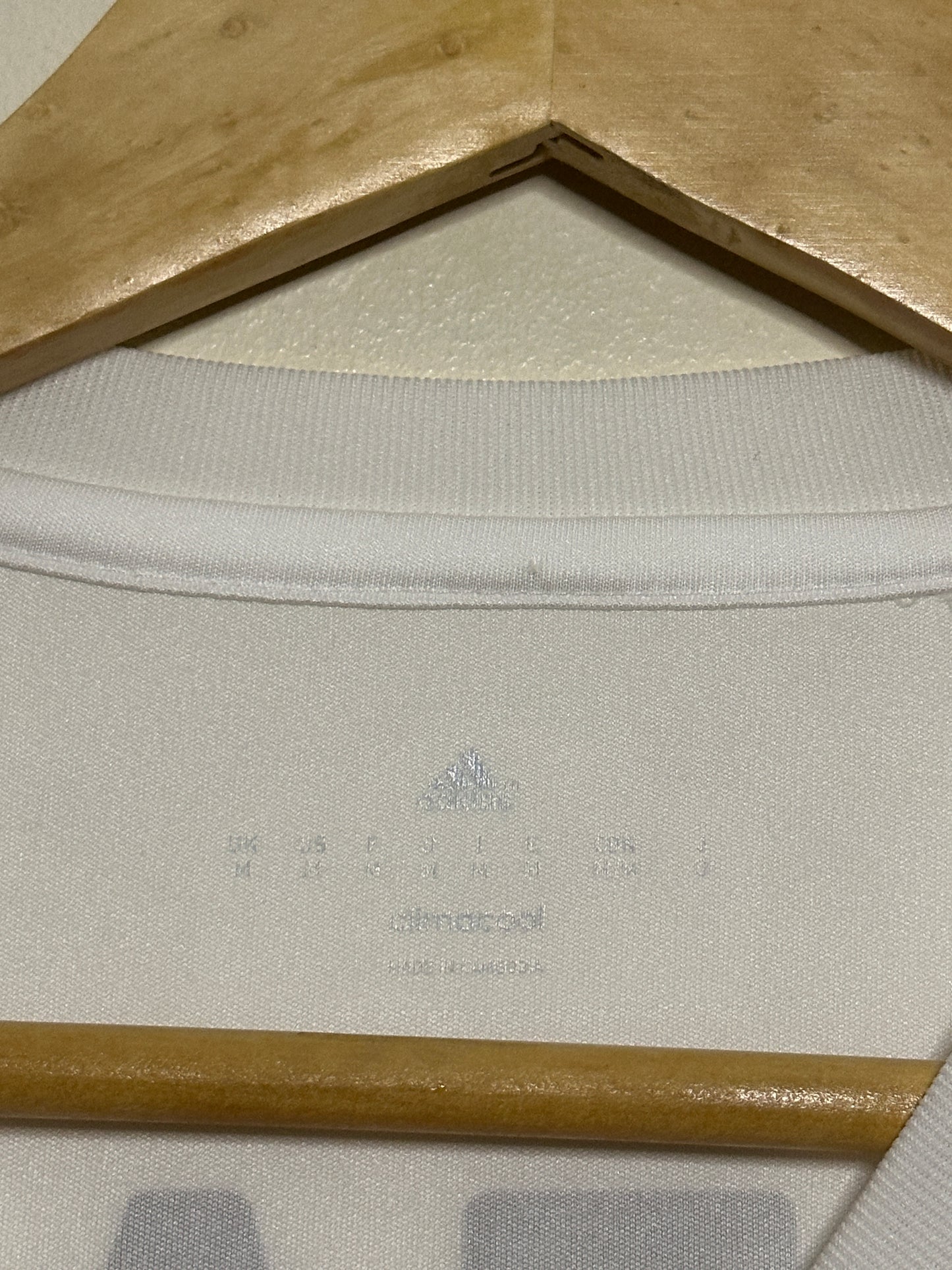 Eden Hazard Chelsea FC 2015-16 away football shirt (M)