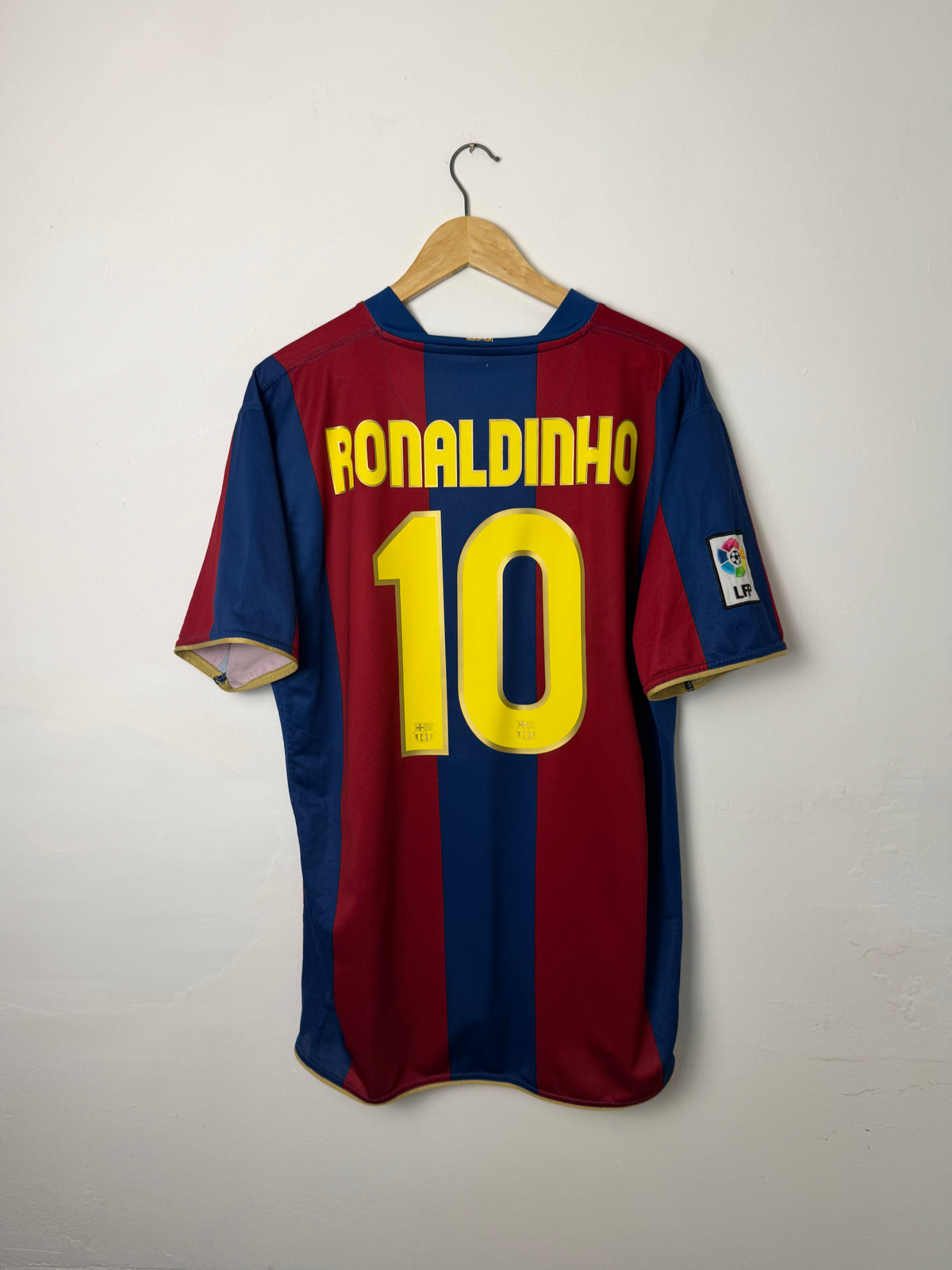 Ronaldinho FC Barcelona 2007-08 home football shirt (XL)