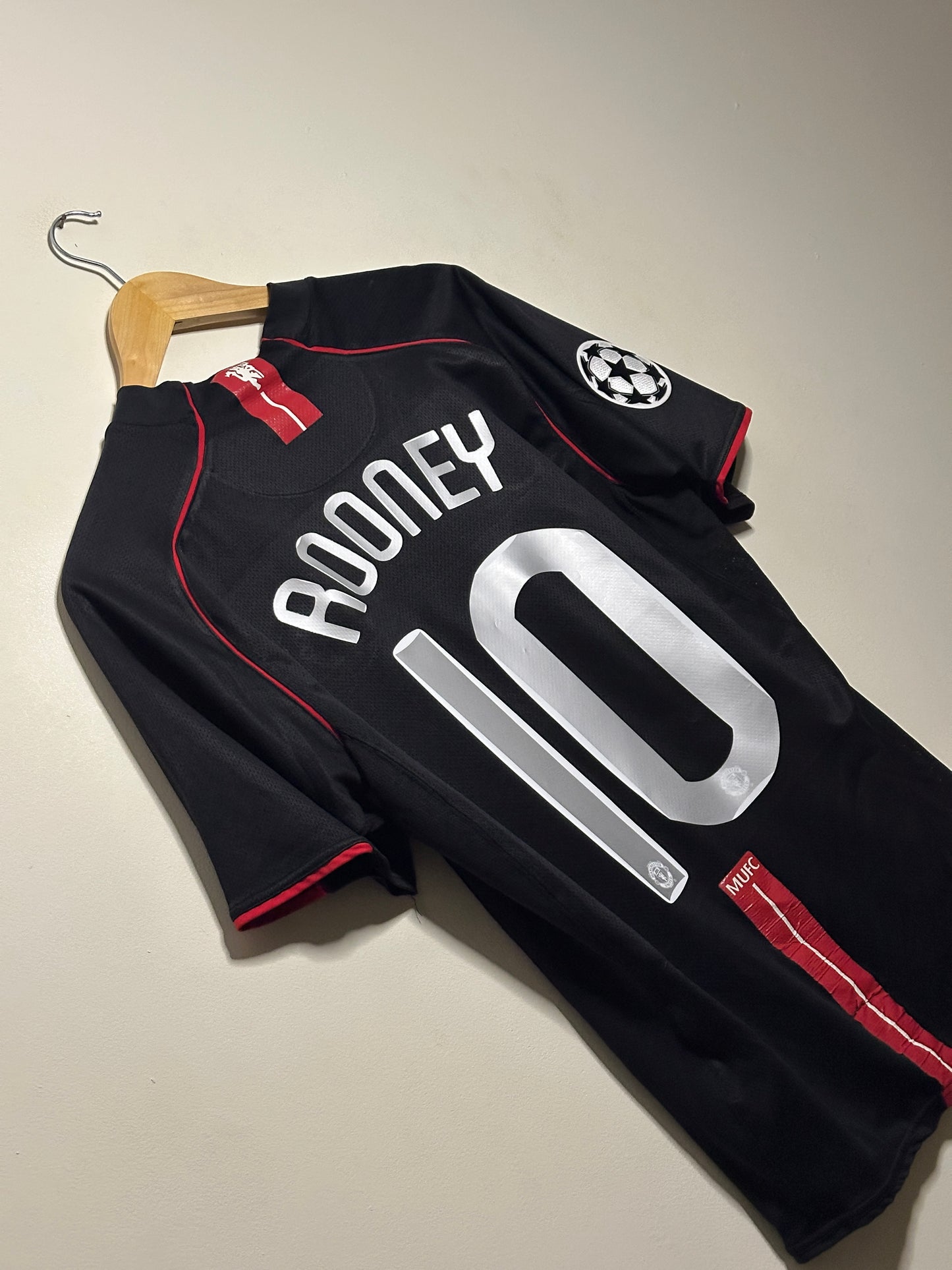 Wayne Rooney Manchester United 2007-08 away football shirt (M)