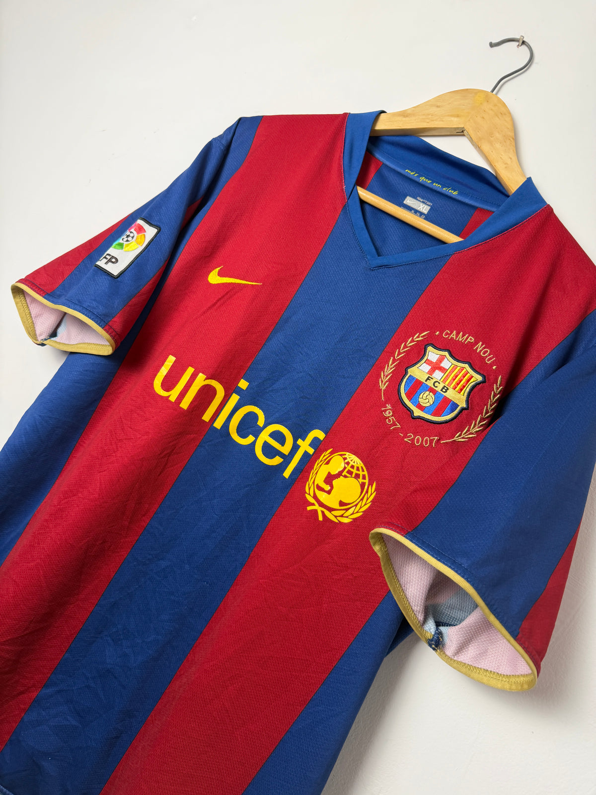 Ronaldinho FC Barcelona 2007-08 home football shirt (XL)
