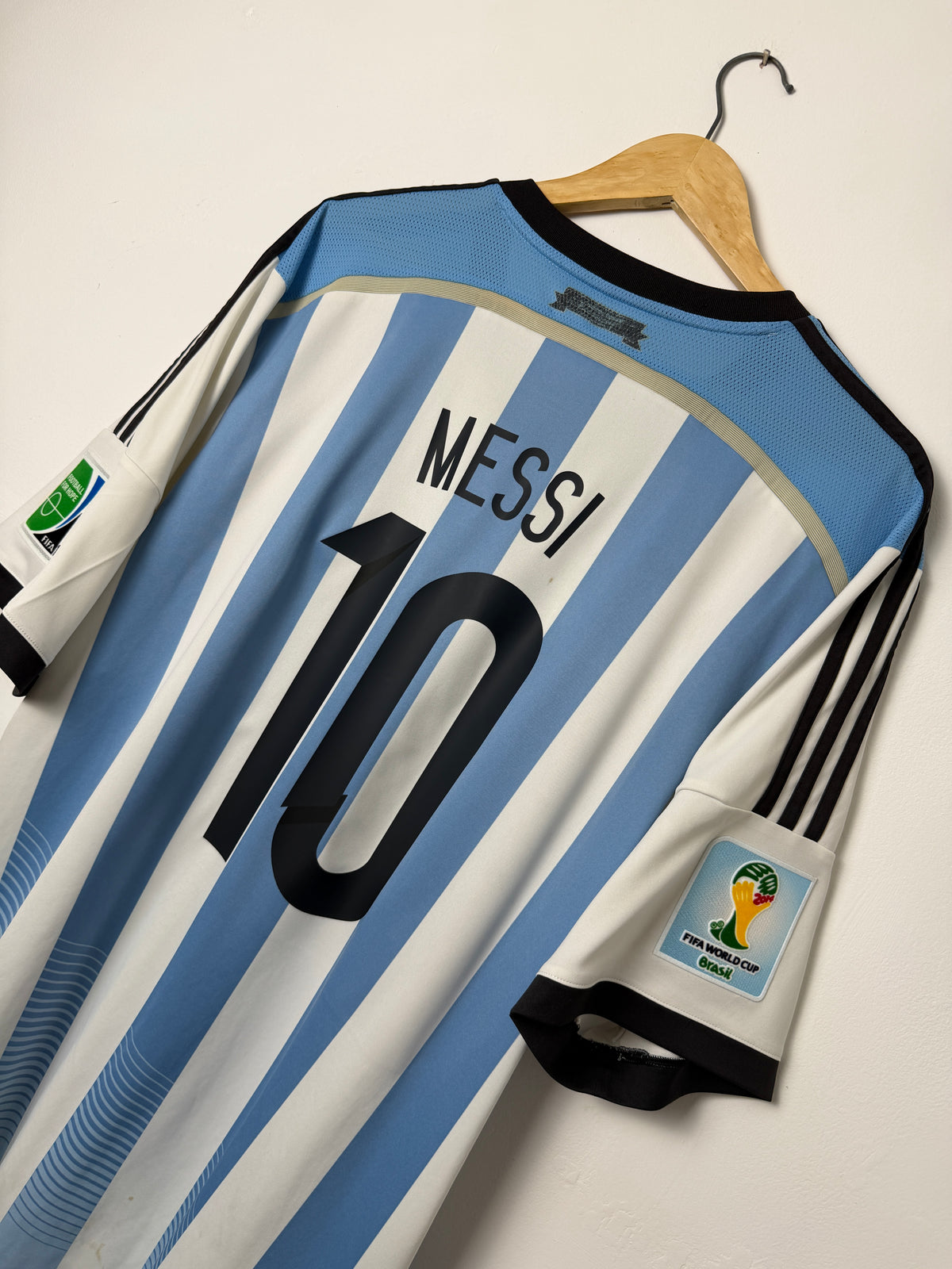 Lionel Messi Argentina 2014 World Cup home football shirt (XXL)