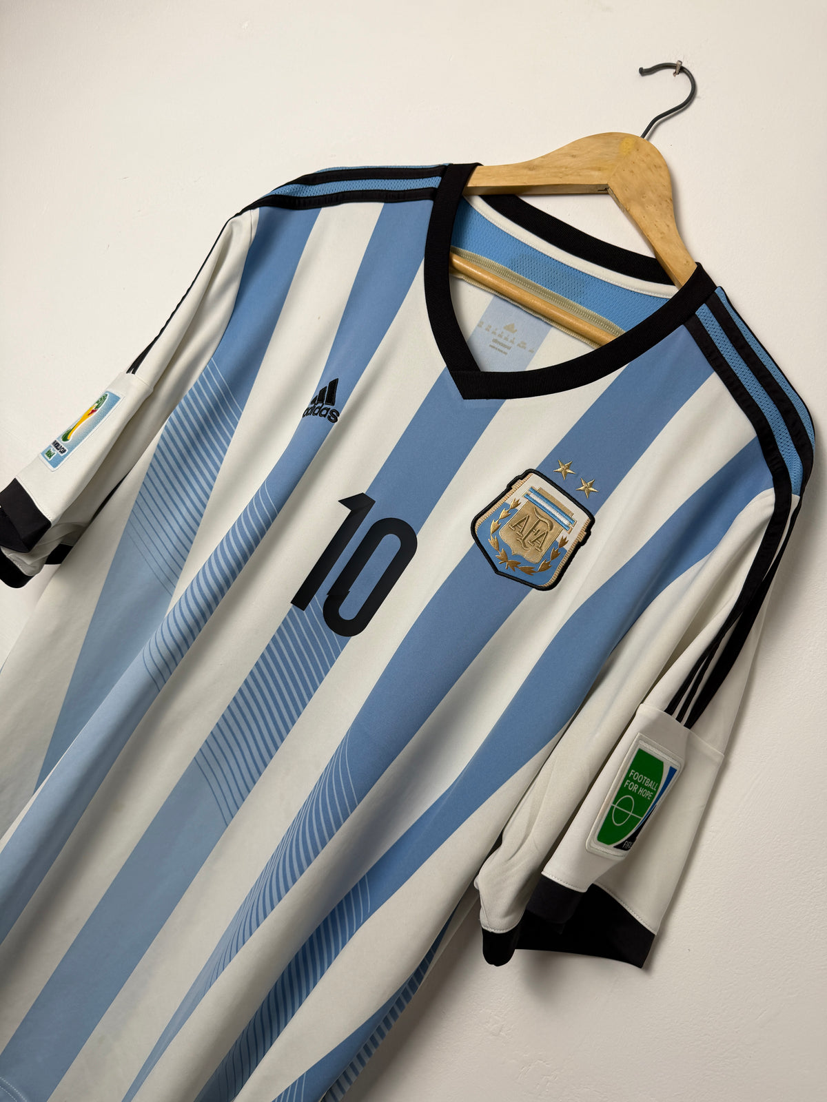 Lionel Messi Argentina 2014 World Cup home football shirt (XXL)