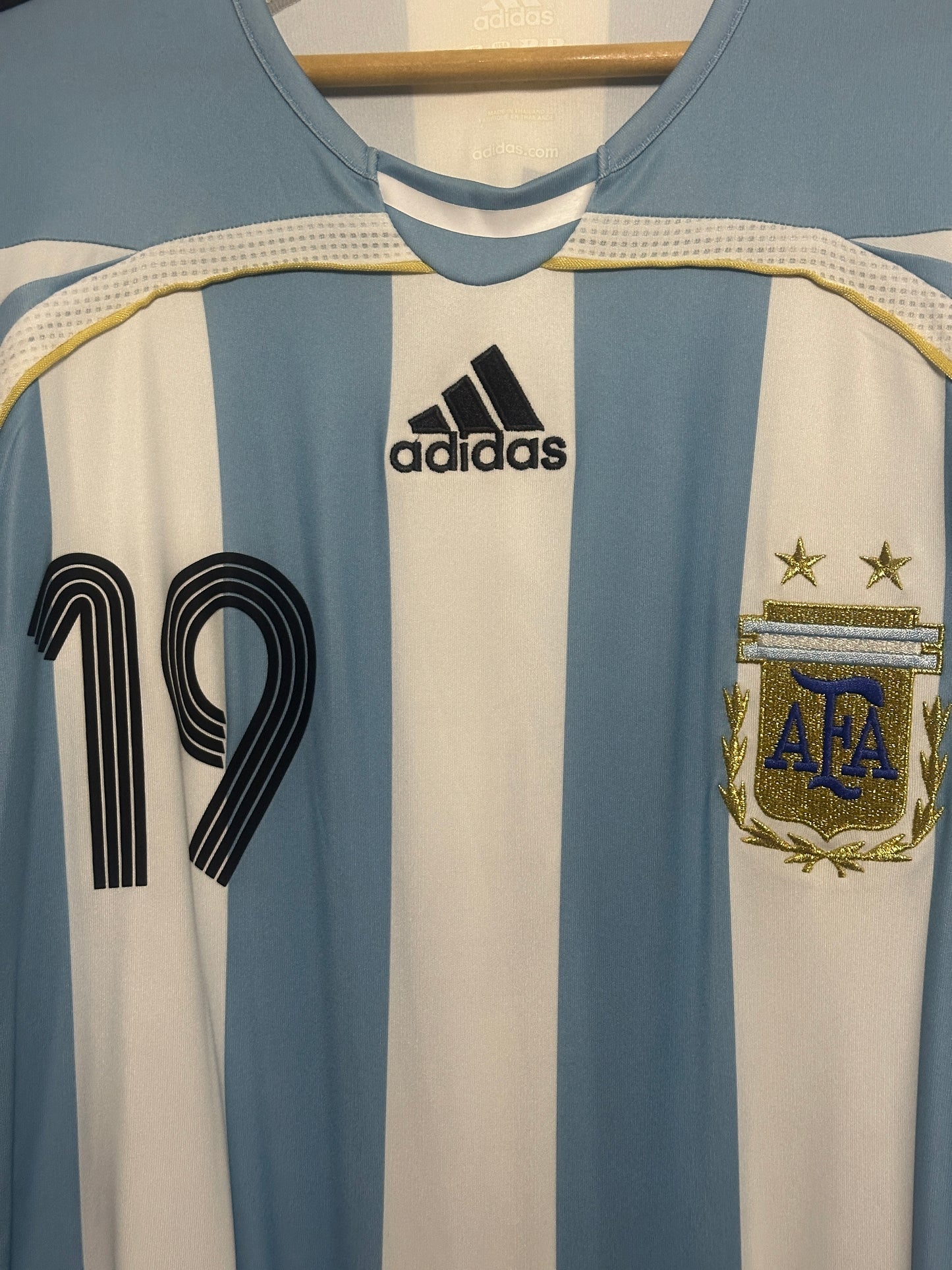 Lionel Messi Argentina 2006 World Cup home football shirt (L)