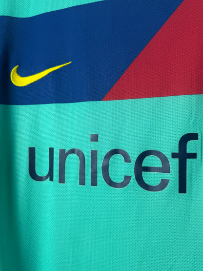 Lionel Messi FC Barcelona 2010-11 away football shirt (M)