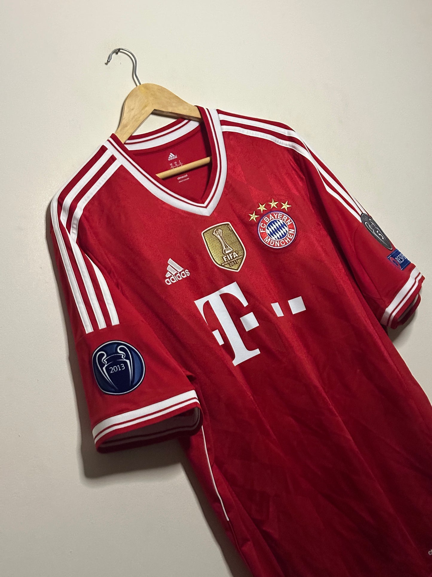 Arjen Robben FC Bayern Munich 2013-14 home football shirt (XL)
