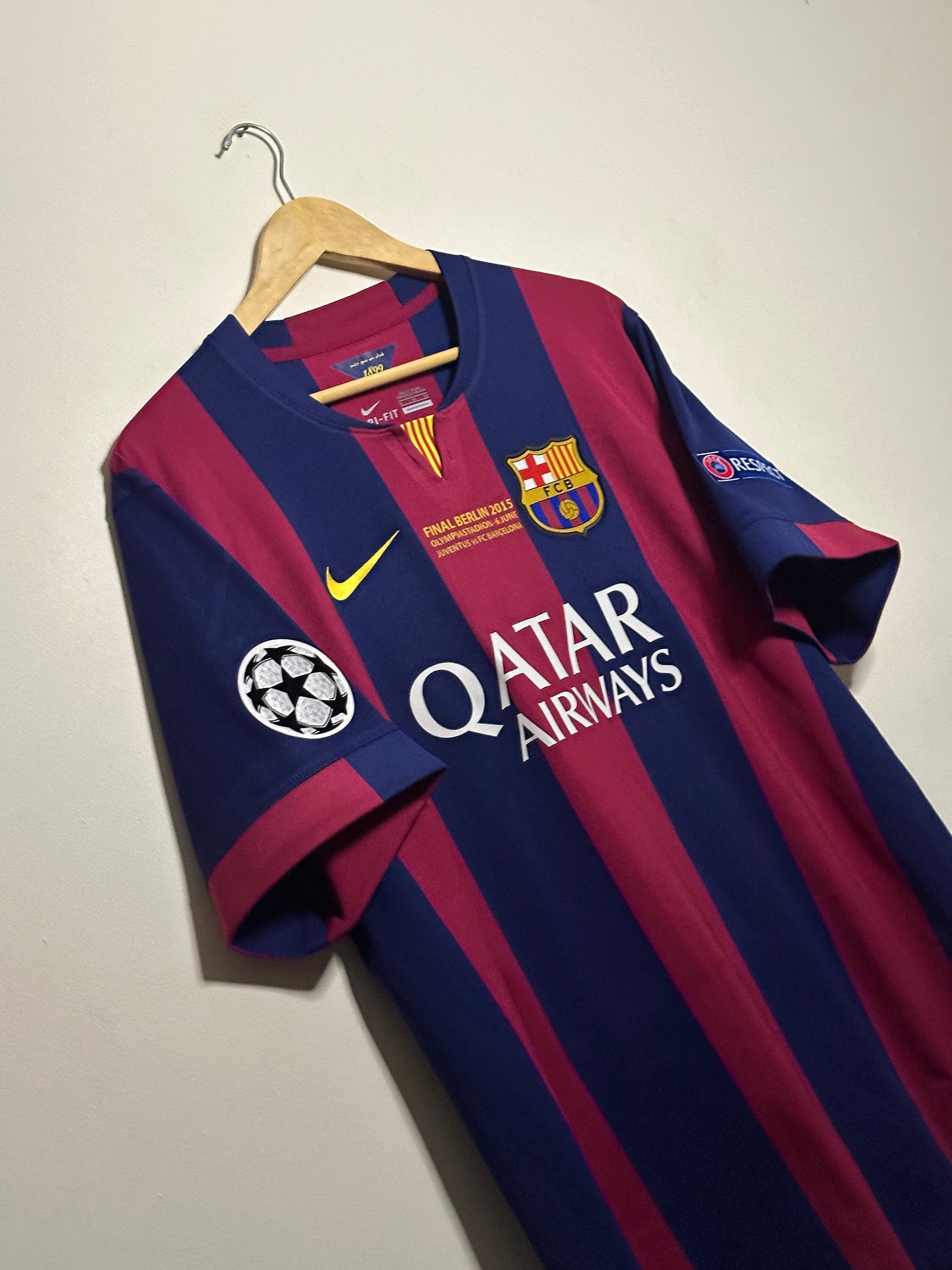 Neymar JR FC Barcelona 2014-15 home football shirt (XL)