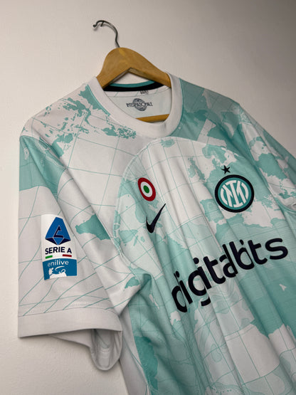 Lautaro Martinez Inter Milan 2022-23 away football shirt (L)