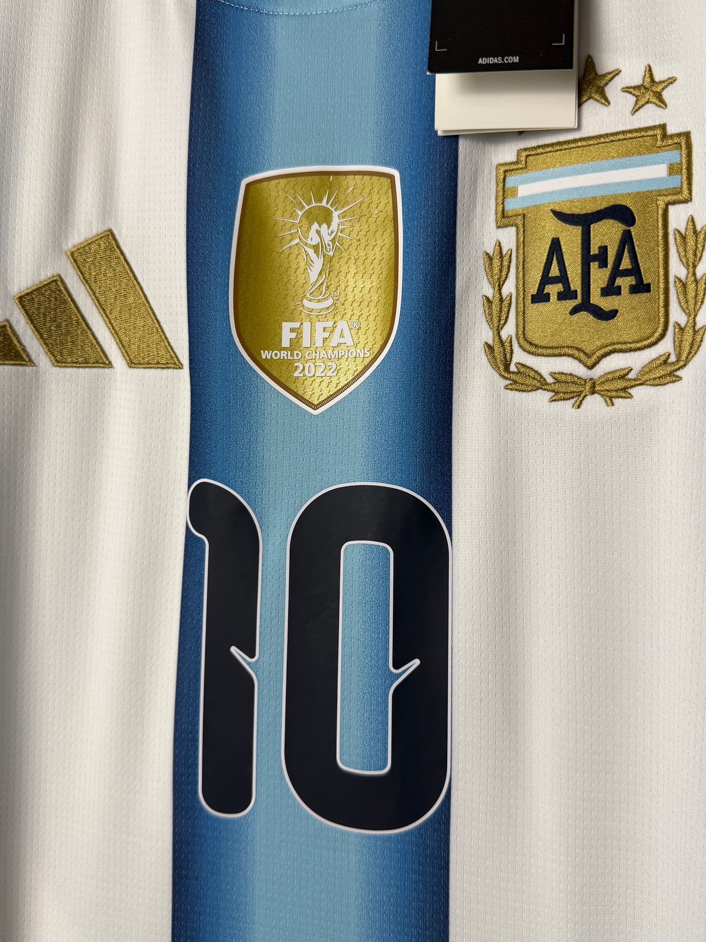 Lionel Messi Argentina 2026 home football shirt (L)