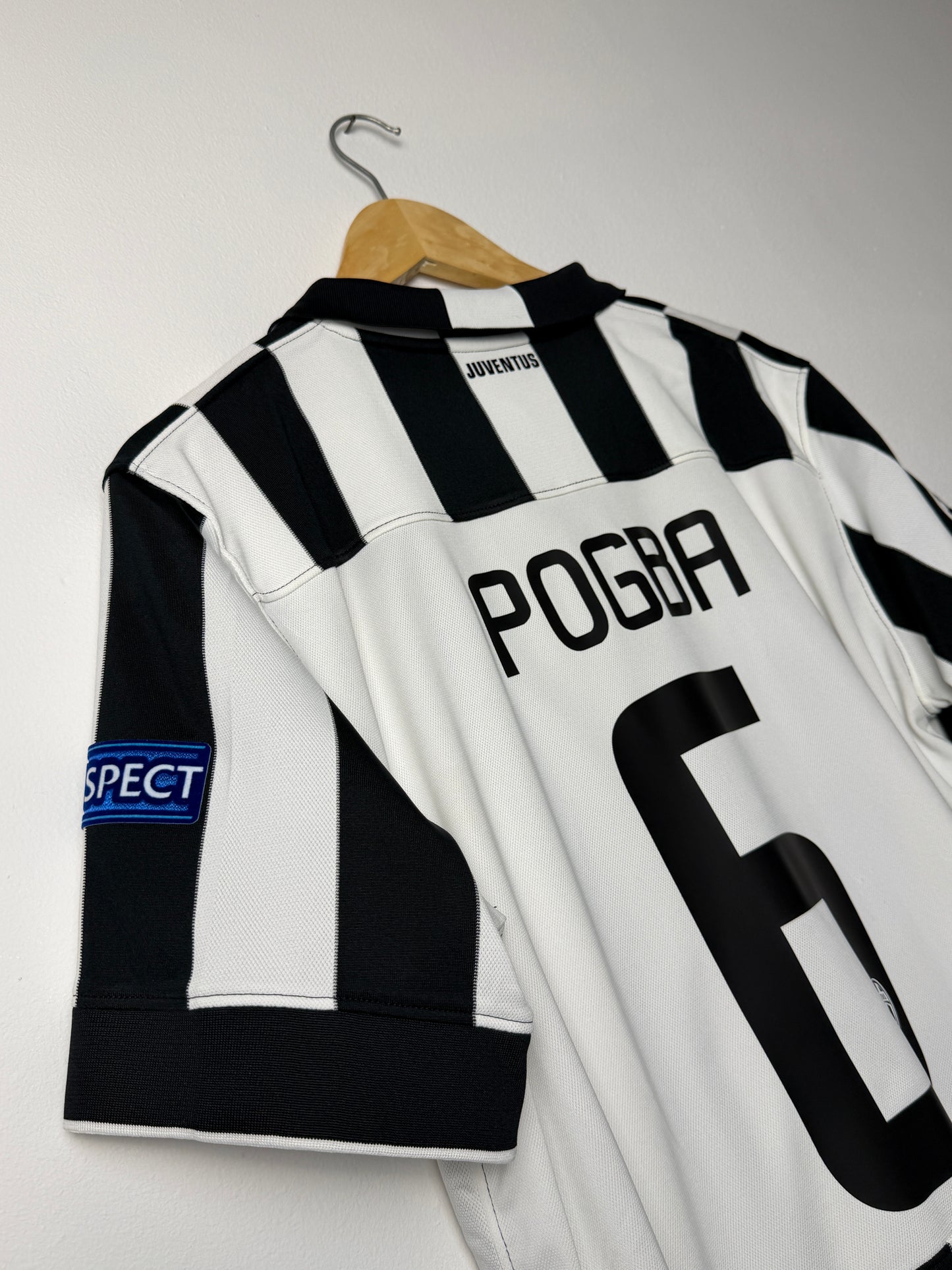 Paul Pogba Juventus FC 2014-15 home football shirt (L)