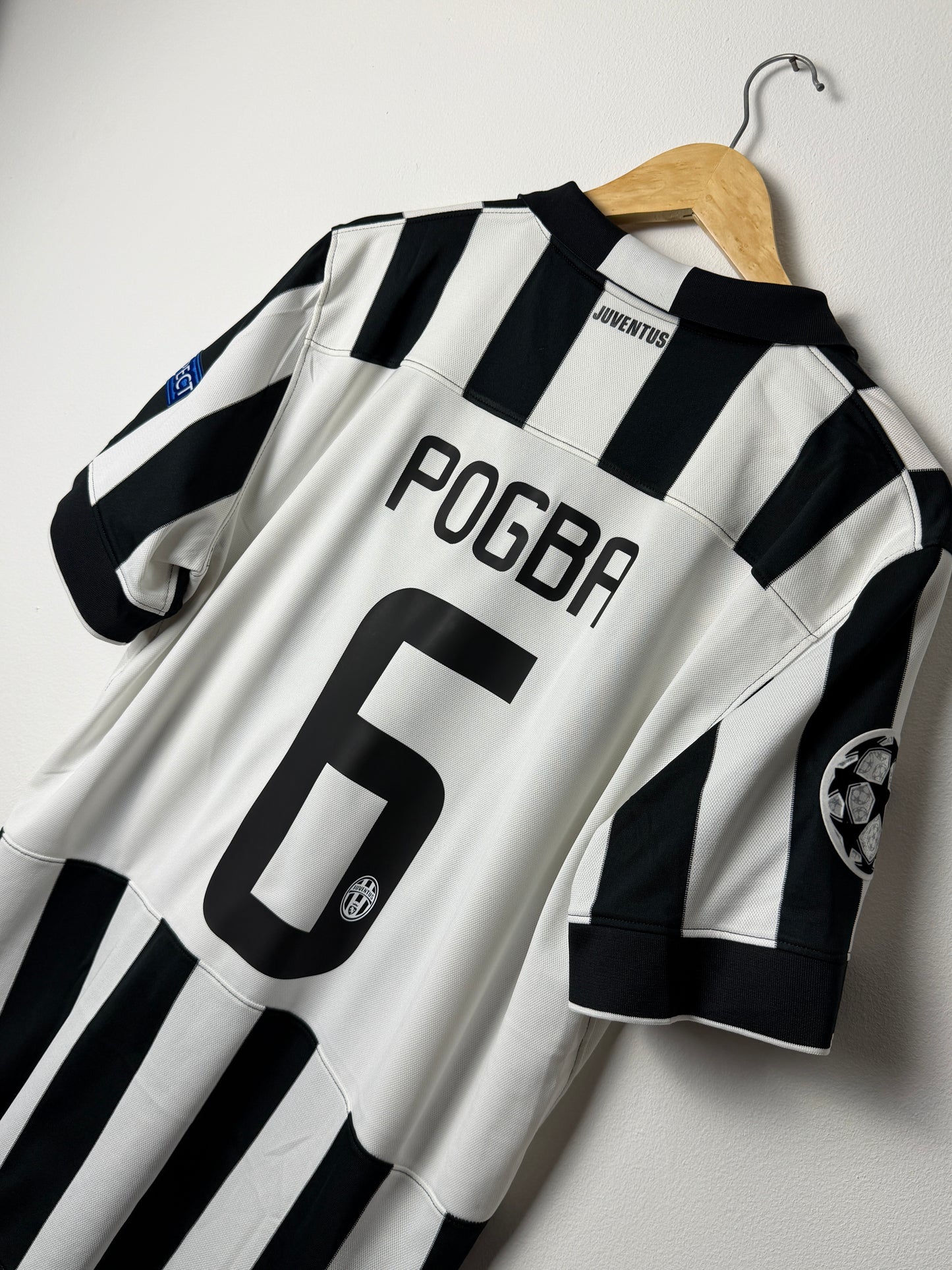 Paul Pogba Juventus FC 2014-15 home football shirt (L)