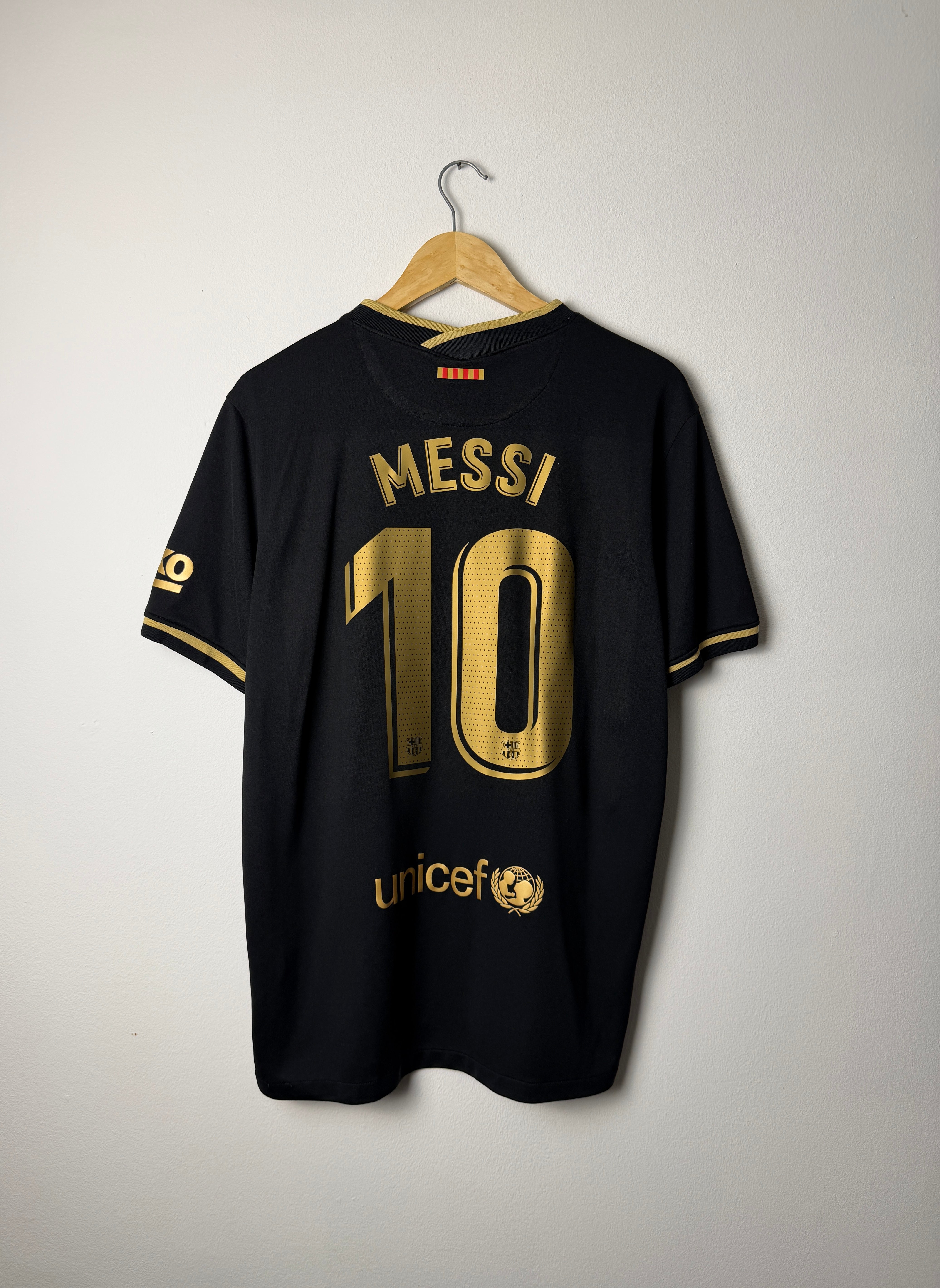Lionel Messi – Centre Circle Shirts