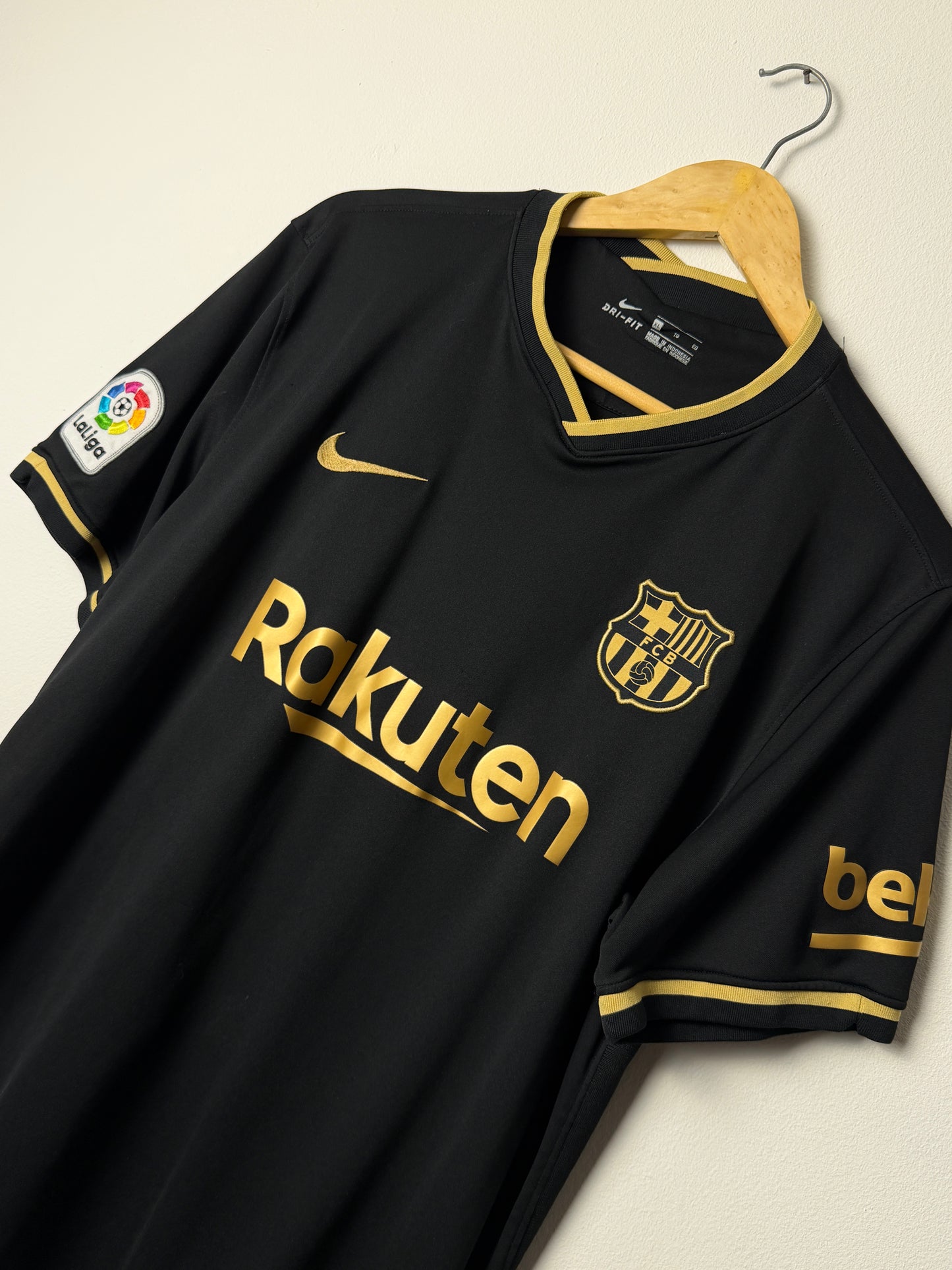 Lionel Messi FC Barcelona 2020-21 away football shirt (XL)