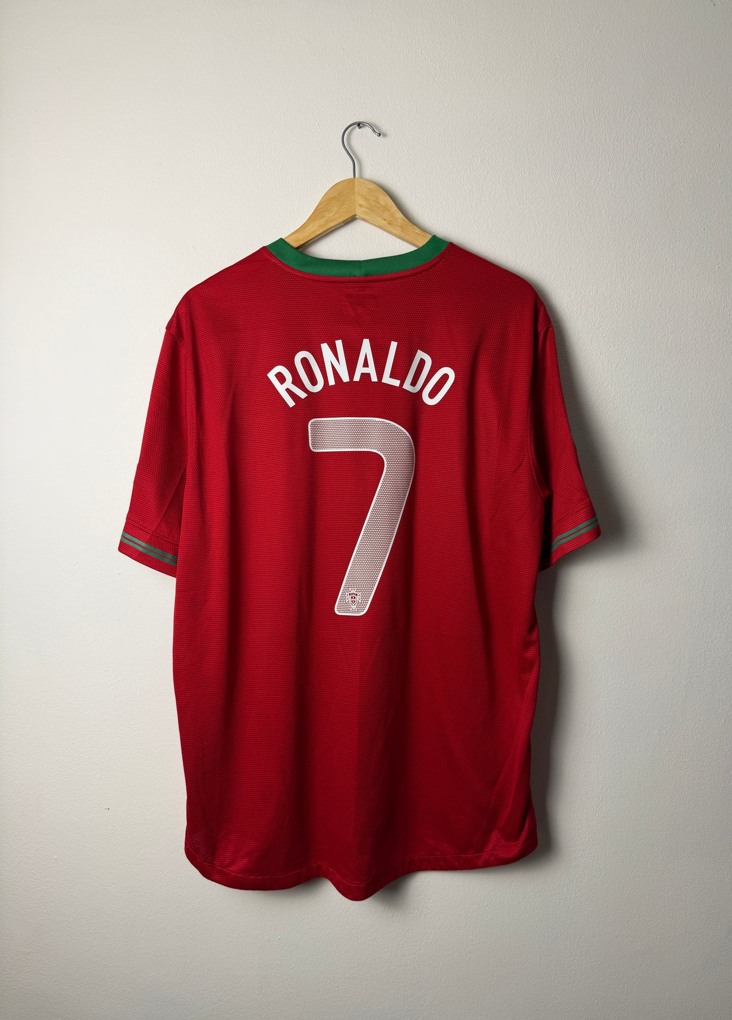 Cristiano Ronaldo Portugal 2012 home football shirt (XL)