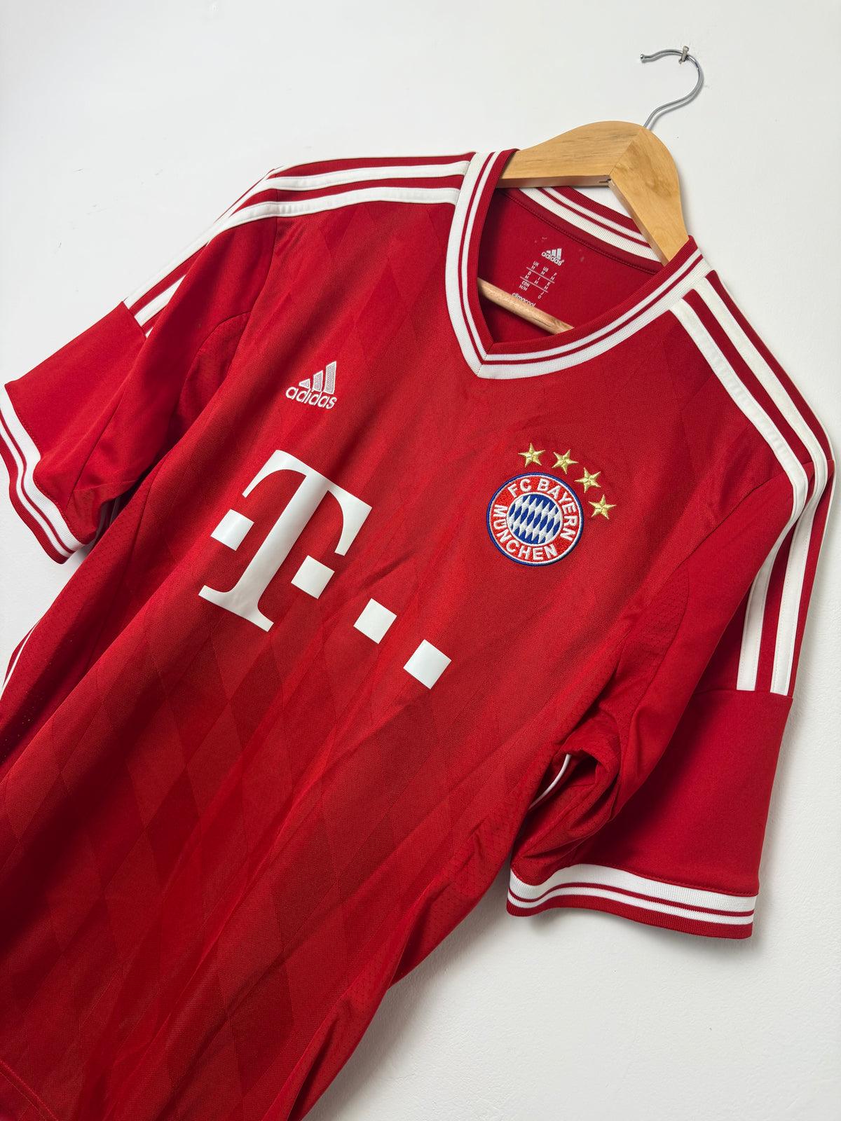 Arjen Robben FC Bayern Munich 2013-14 home football shirt (M)