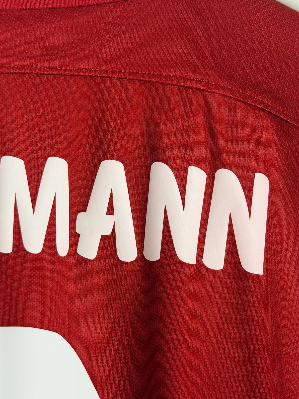 Antoine Griezmann Atletico Madrid 2015-16 home football shirt (M)