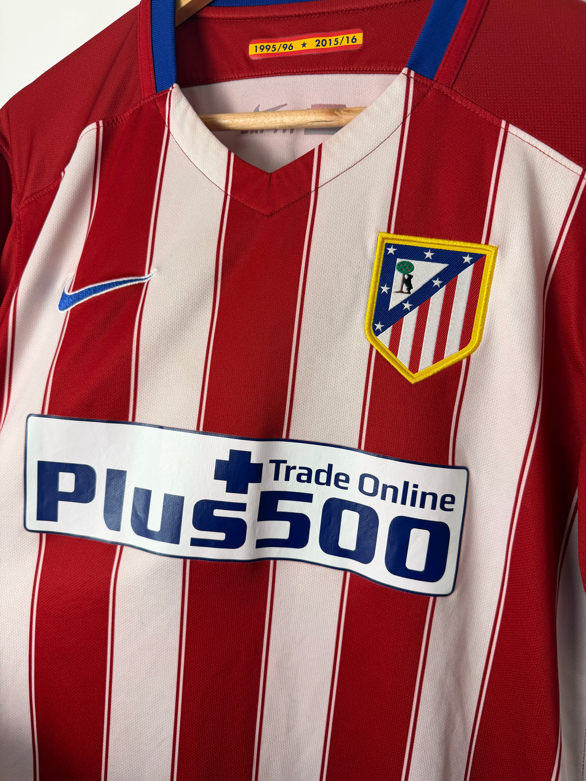 Antoine Griezmann Atletico Madrid 2015-16 home football shirt (M)