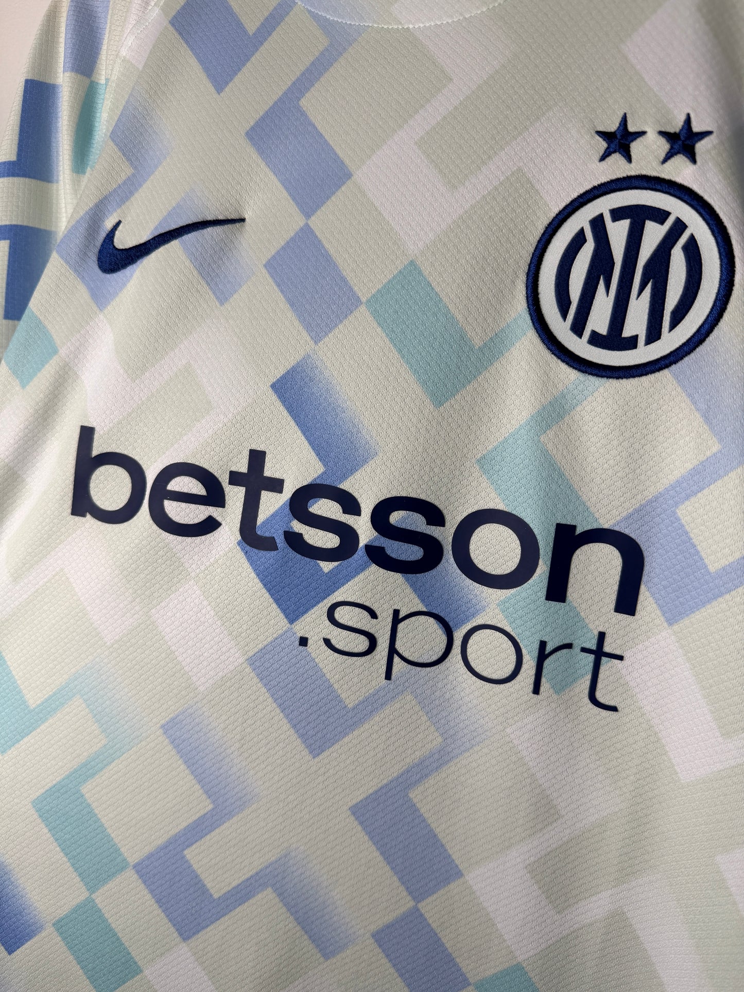 Lautaro Martinez Inter Milan 2025-26 away football shirt (M)