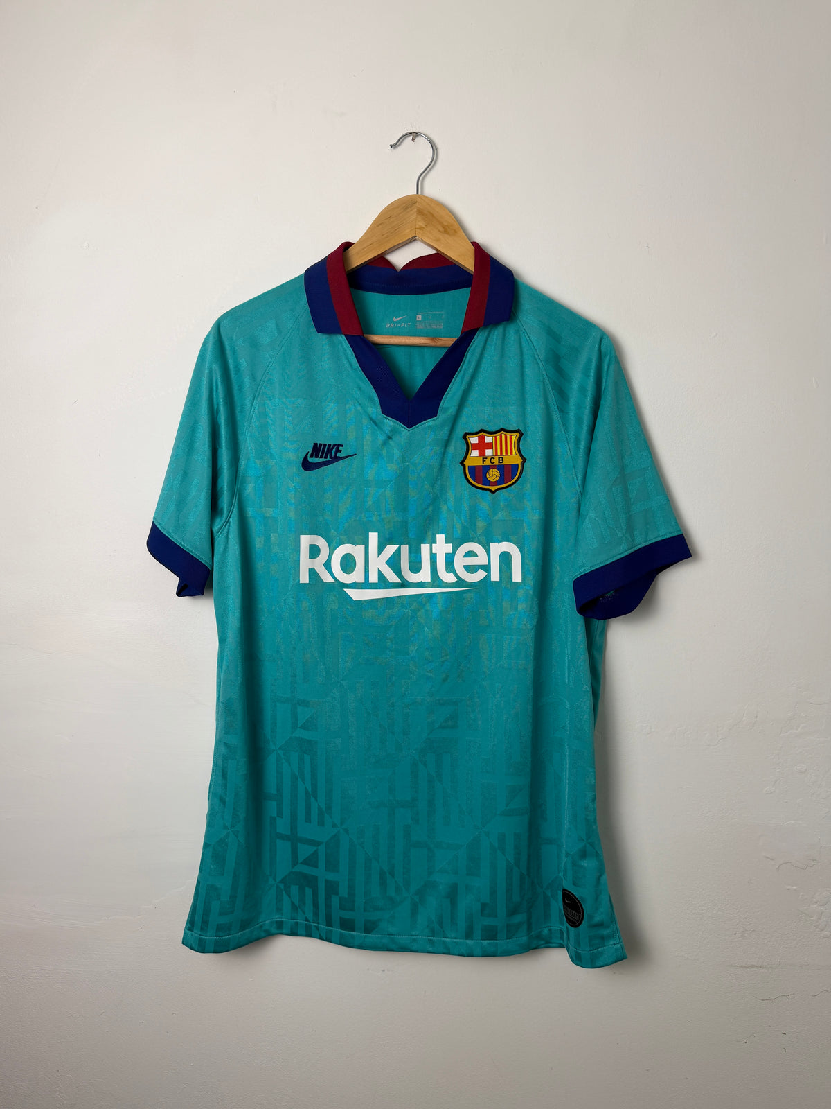 Lionel Messi FC Barcelona 2019-20 third football shirt (L)