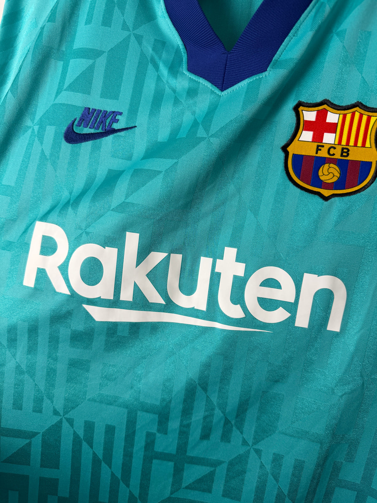 Lionel Messi FC Barcelona 2019-20 third football shirt (L)
