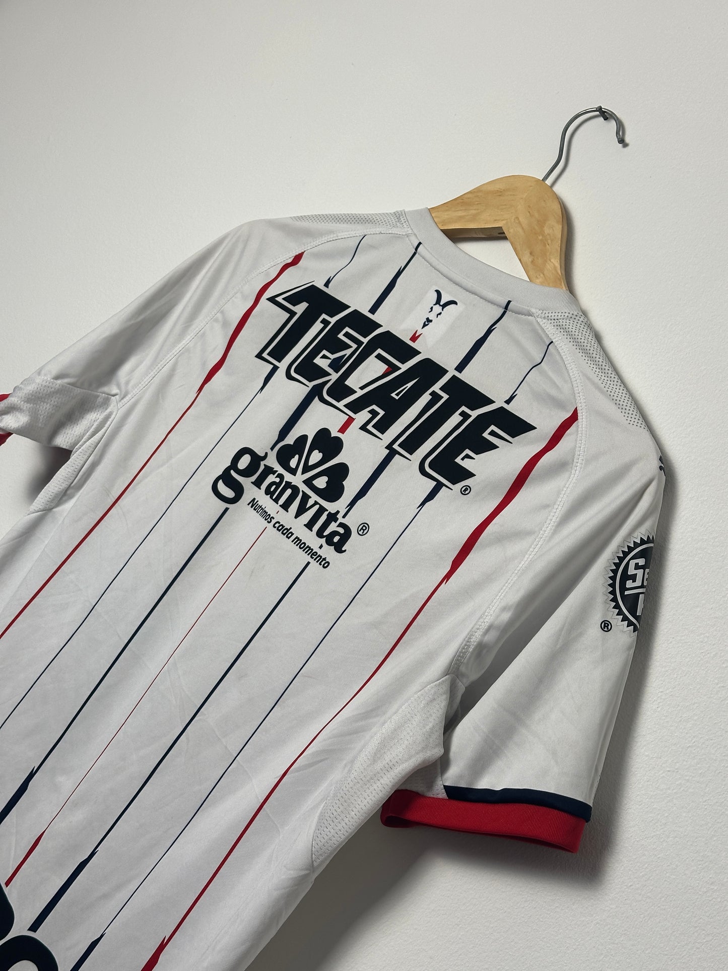 Chivas de Guadalajara 2018-19 away football shirt (M)