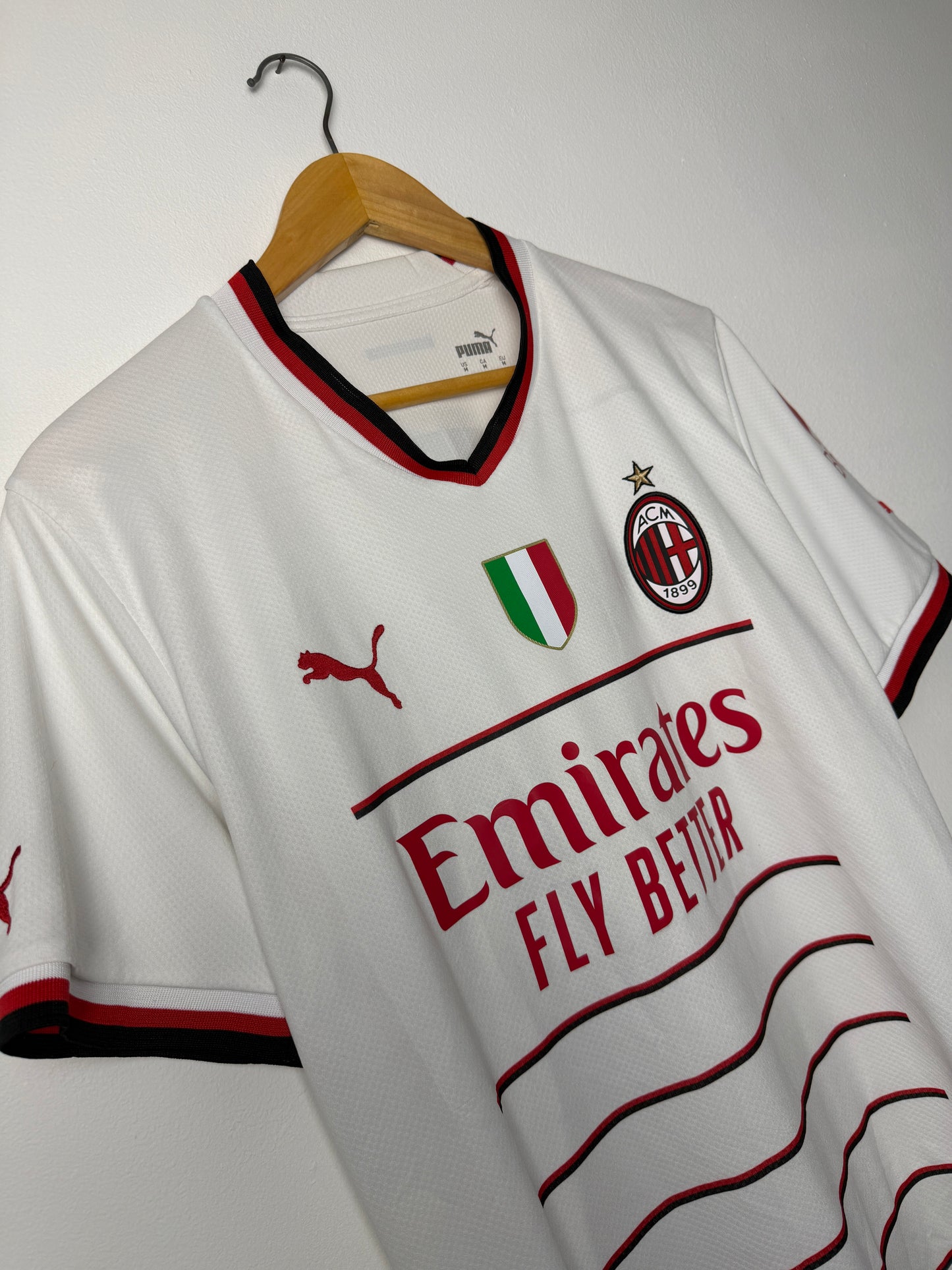 Zlatan Ibrahimovic AC Milan 2022-23 away football shirt (M)