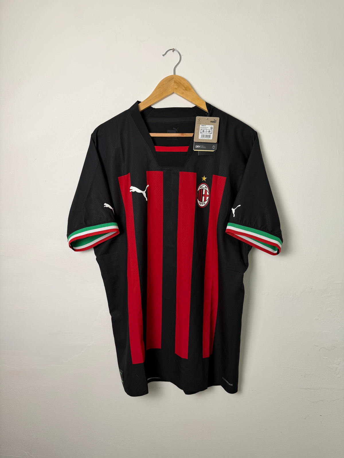 Zlatan Ibrahimovic AC Milan 2022-23 ULTRAWEAVE home football shirt (XL)