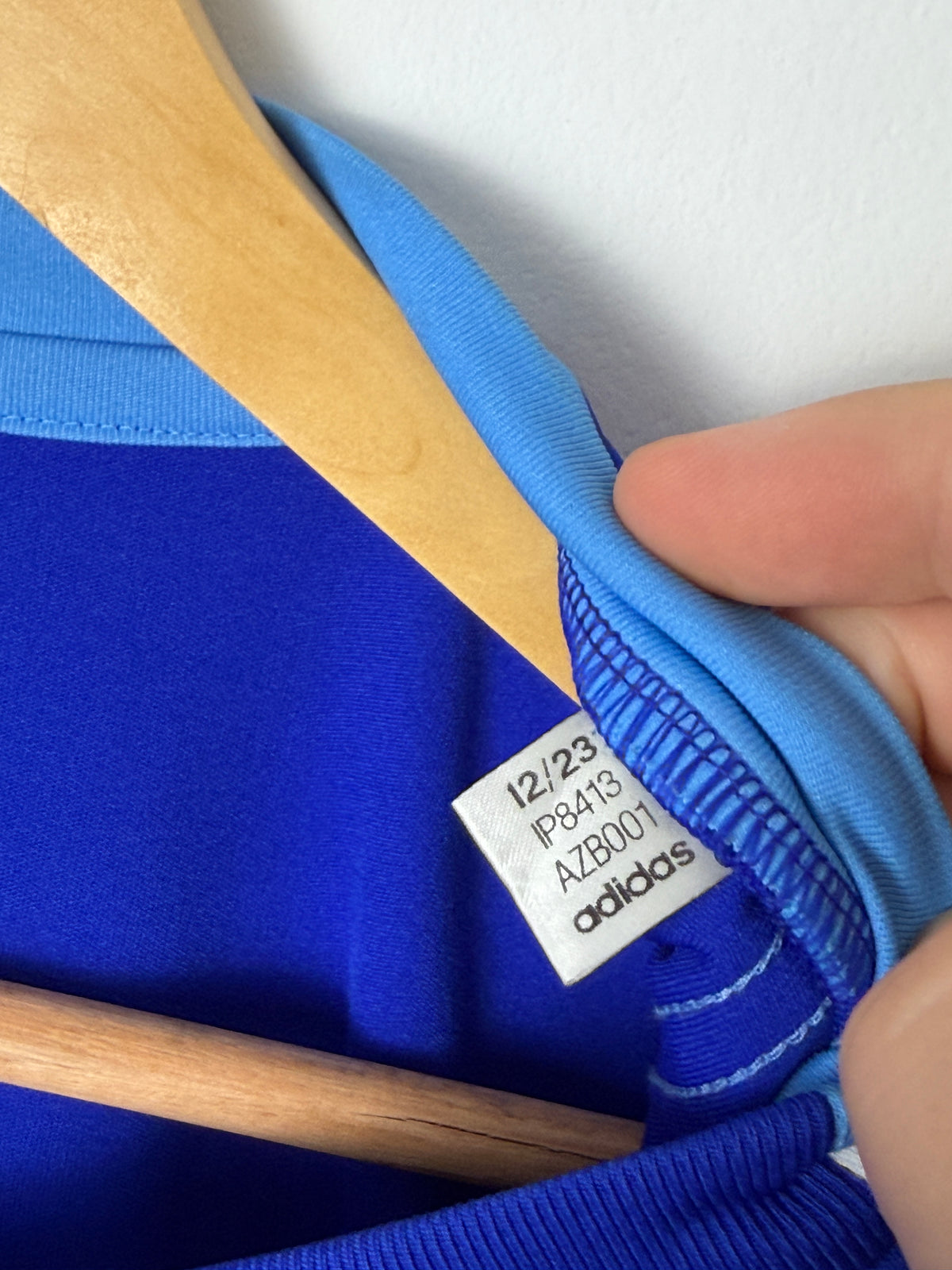 Lionel Messi 2024 Argentina away football shirt (XL)