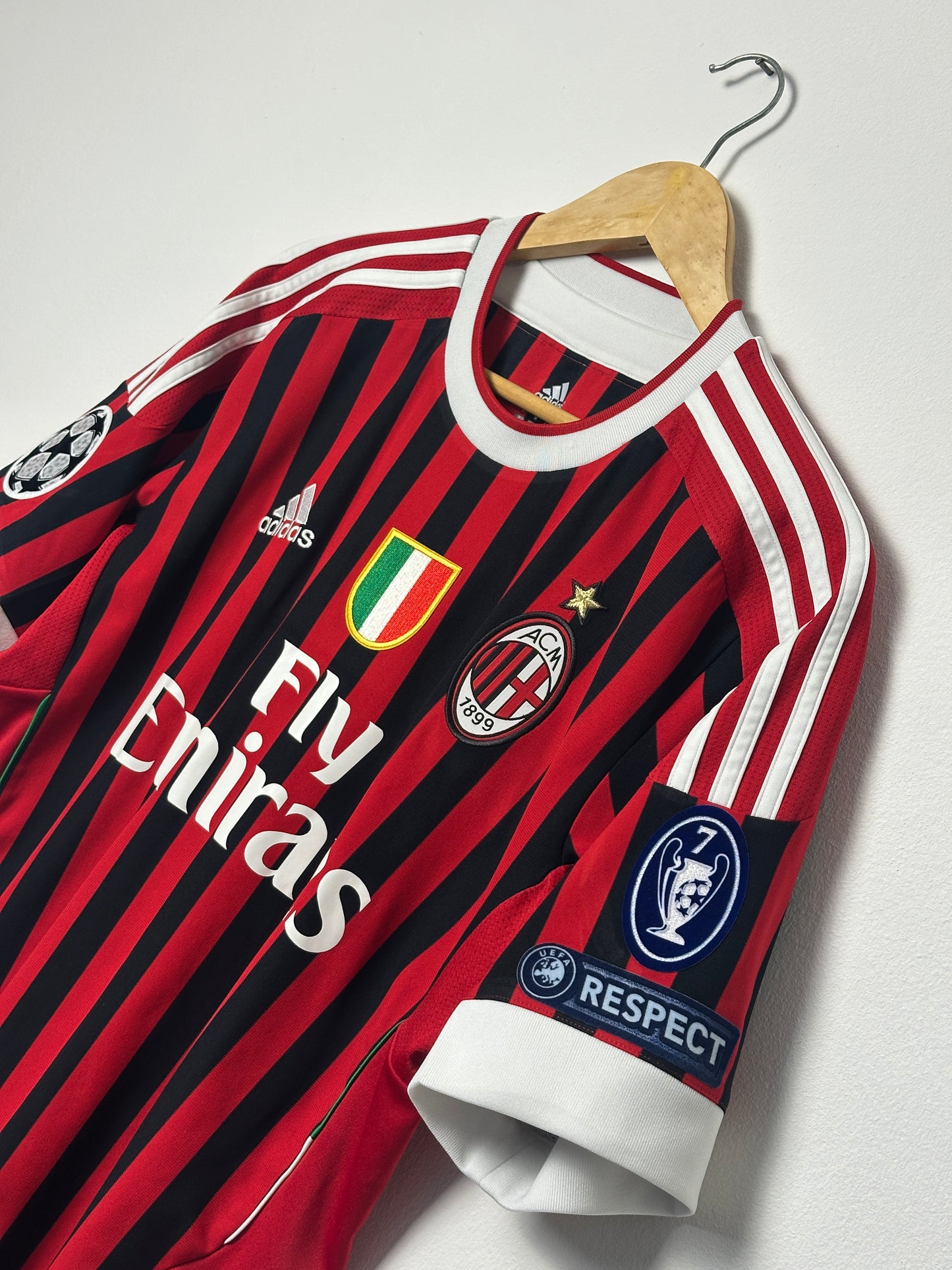 Zlatan Ibrahimovic AC Milan 2011-12 home football shirt (M)