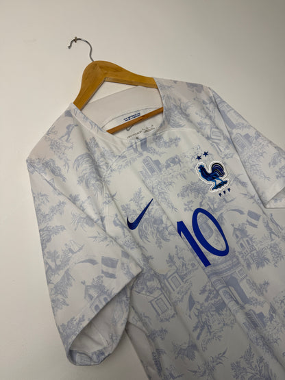 Kylian Mbappe France 2022 away football shirt (XL)
