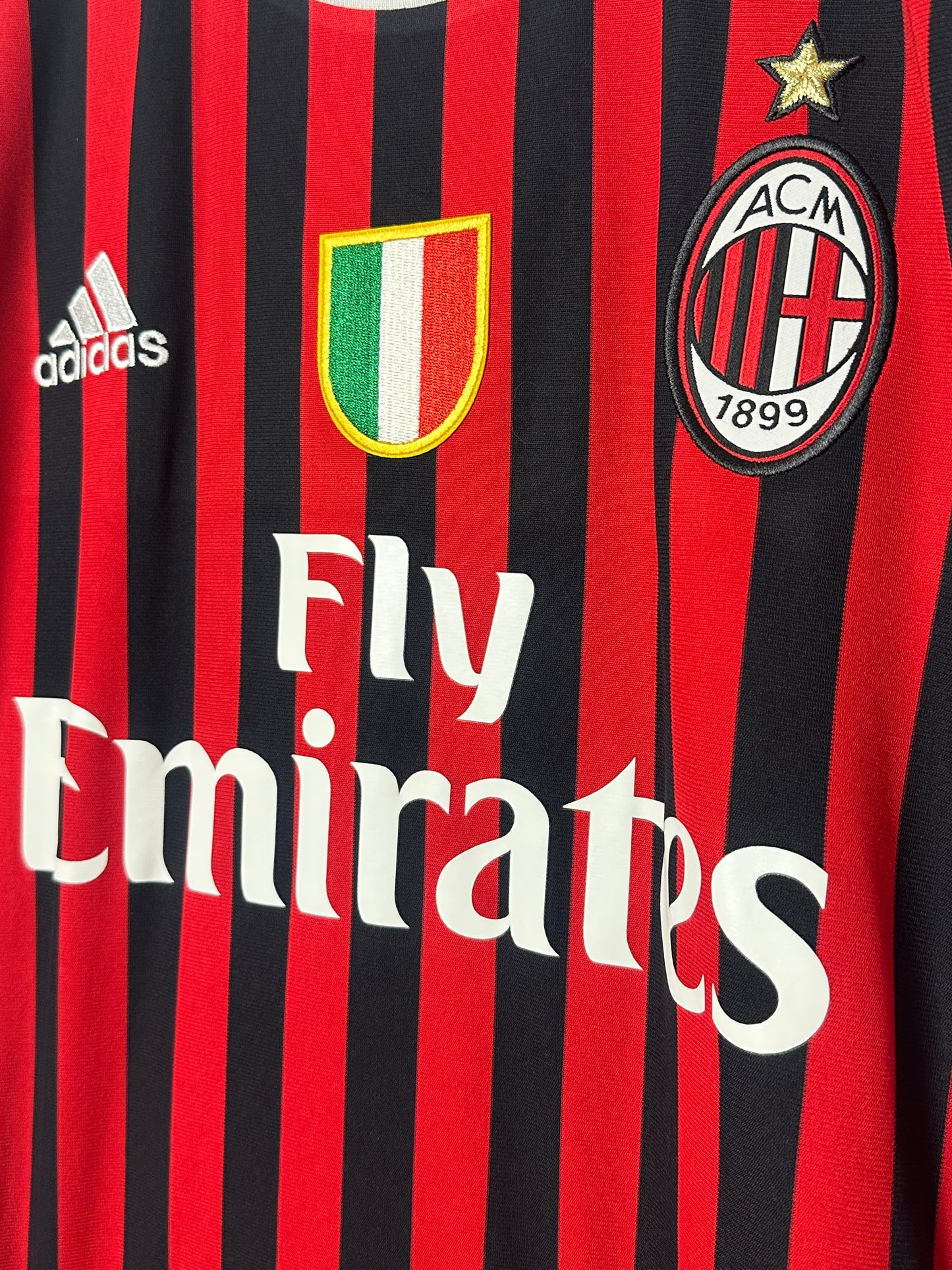 Zlatan Ibrahimovic AC Milan 2011-12 home football shirt (M)