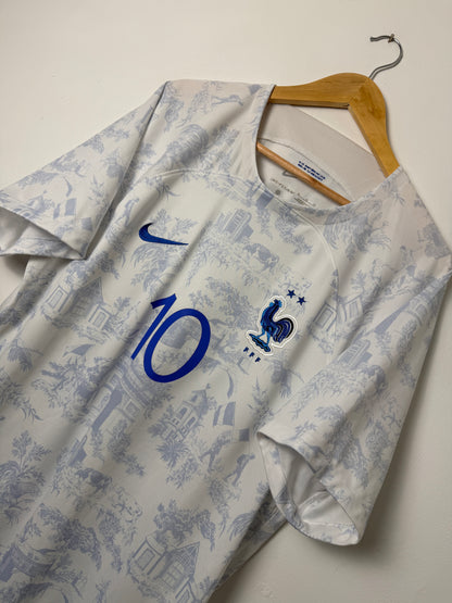 Kylian Mbappe France 2022 away football shirt (XL)