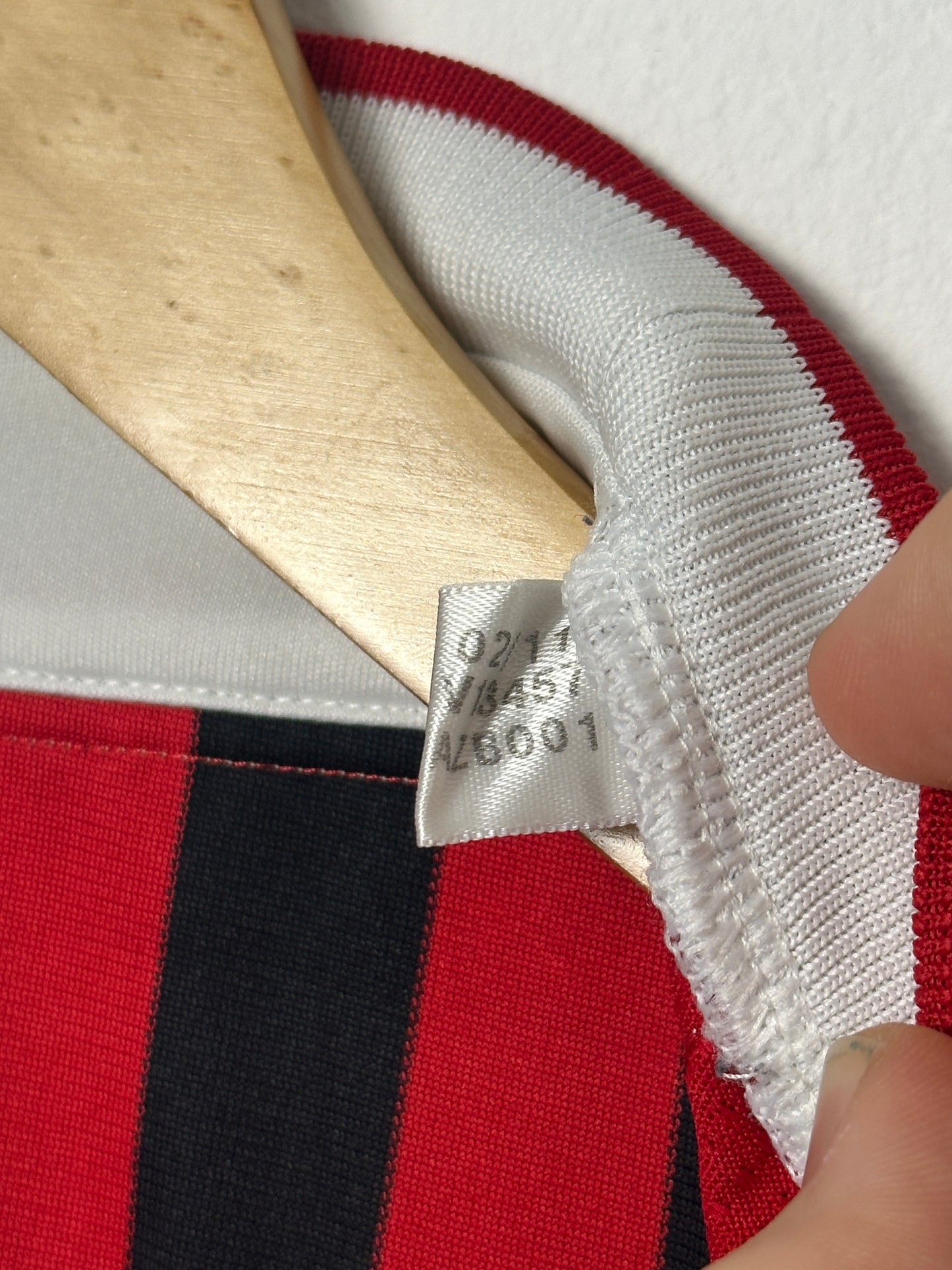 Zlatan Ibrahimovic AC Milan 2011-12 home football shirt (M)