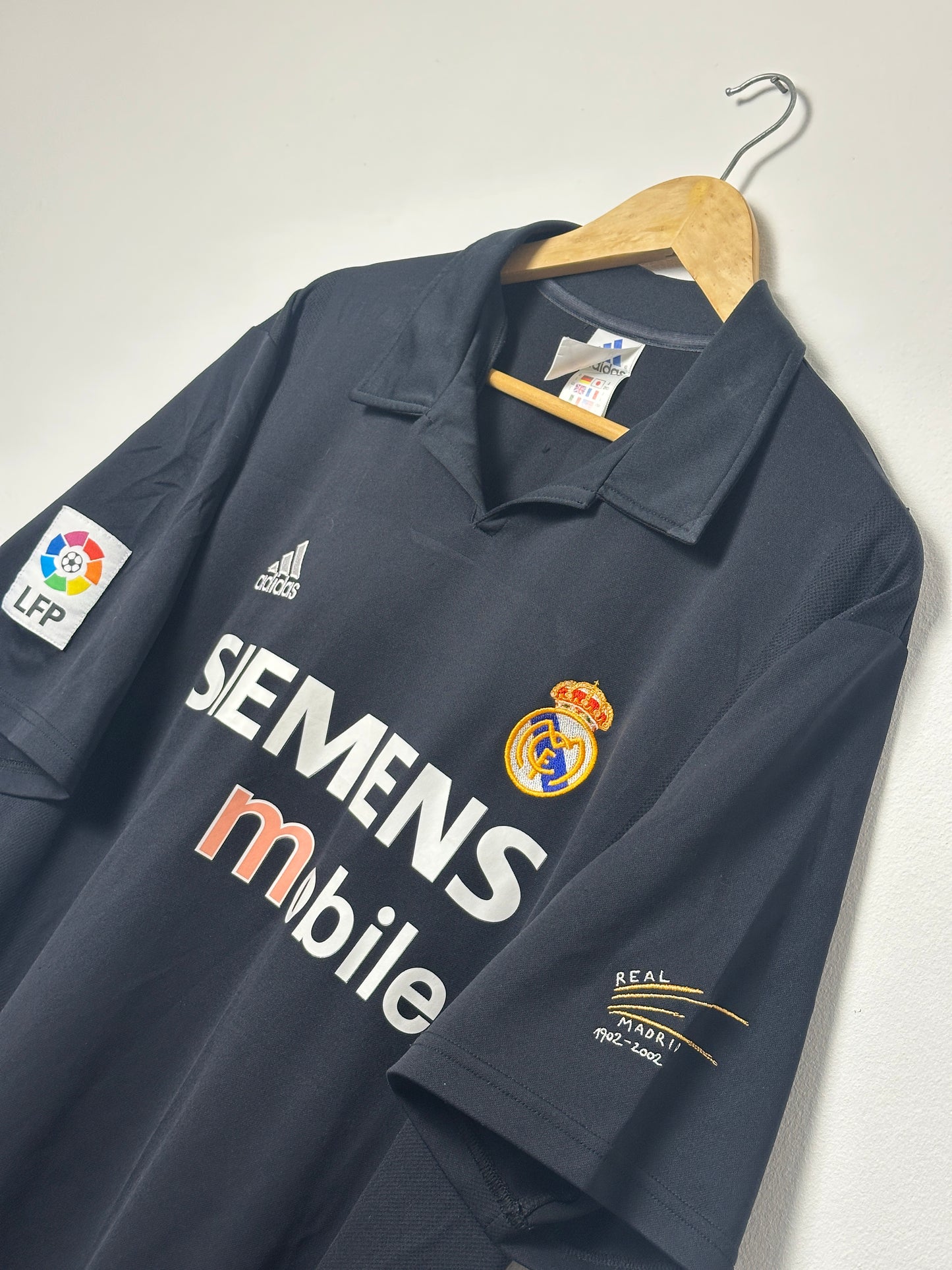 Ronaldo Nazario Real Madrid 2002-03 away football shirt (L)