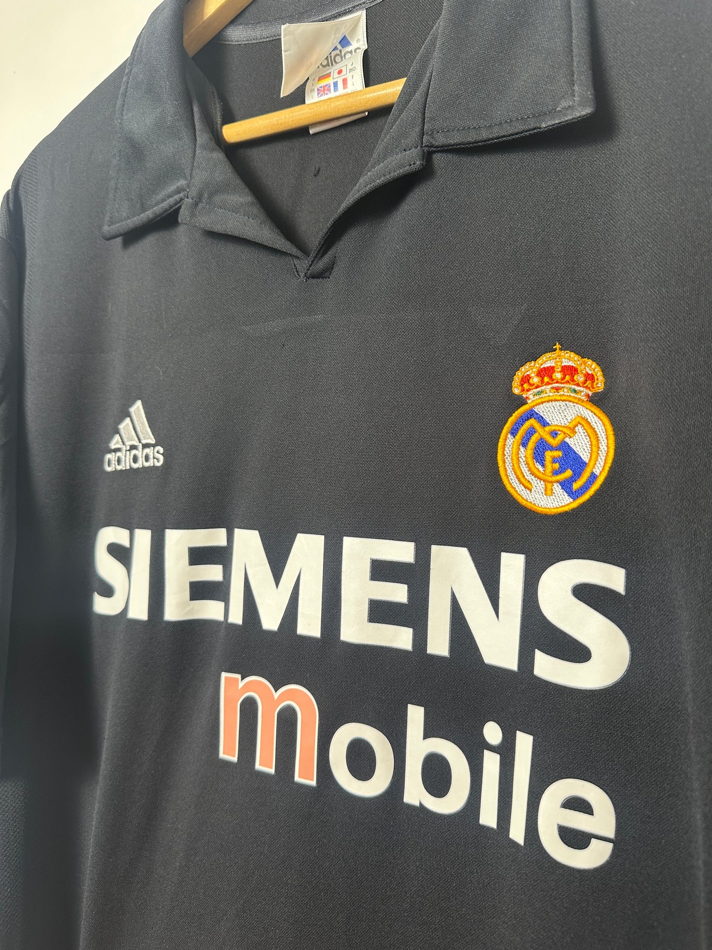 Ronaldo Nazario Real Madrid 2002-03 away football shirt (L)