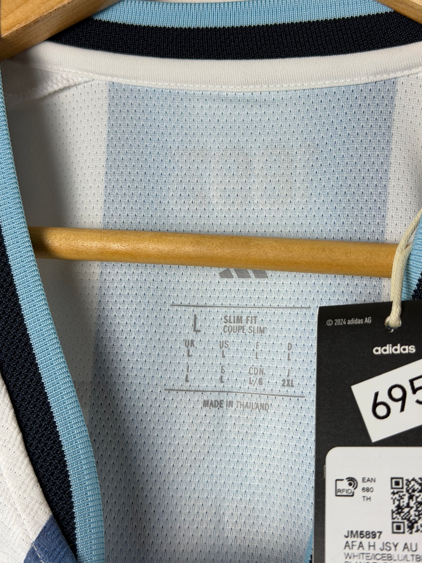 Lionel Messi Argentina 2026 home football shirt CLIMACOOL+ (L)