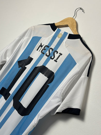 Lionel Messi Argentina 2024 home football shirt (L)