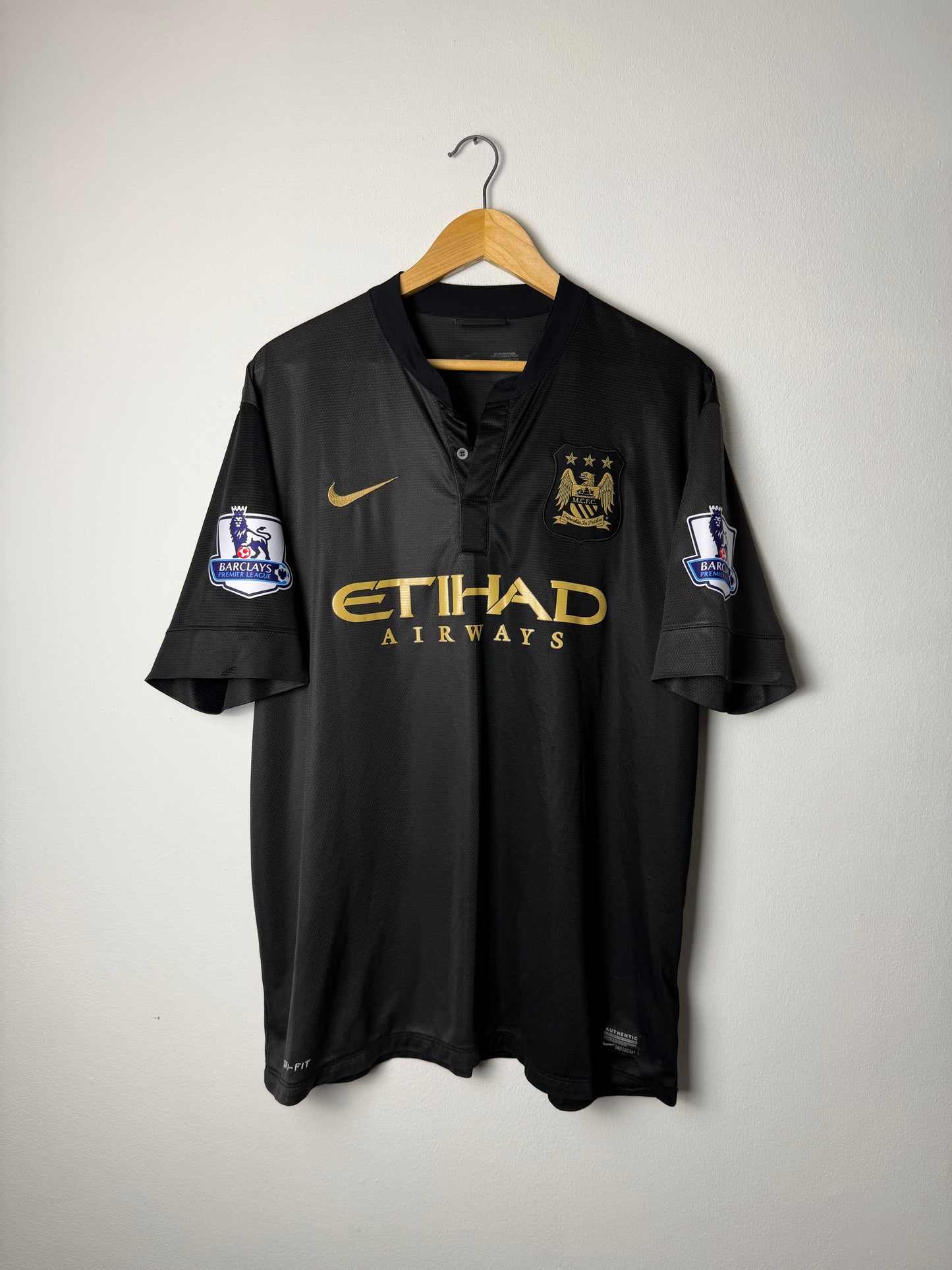 Yaya Toure Manchester City 2013-14 away football shirt (XL)