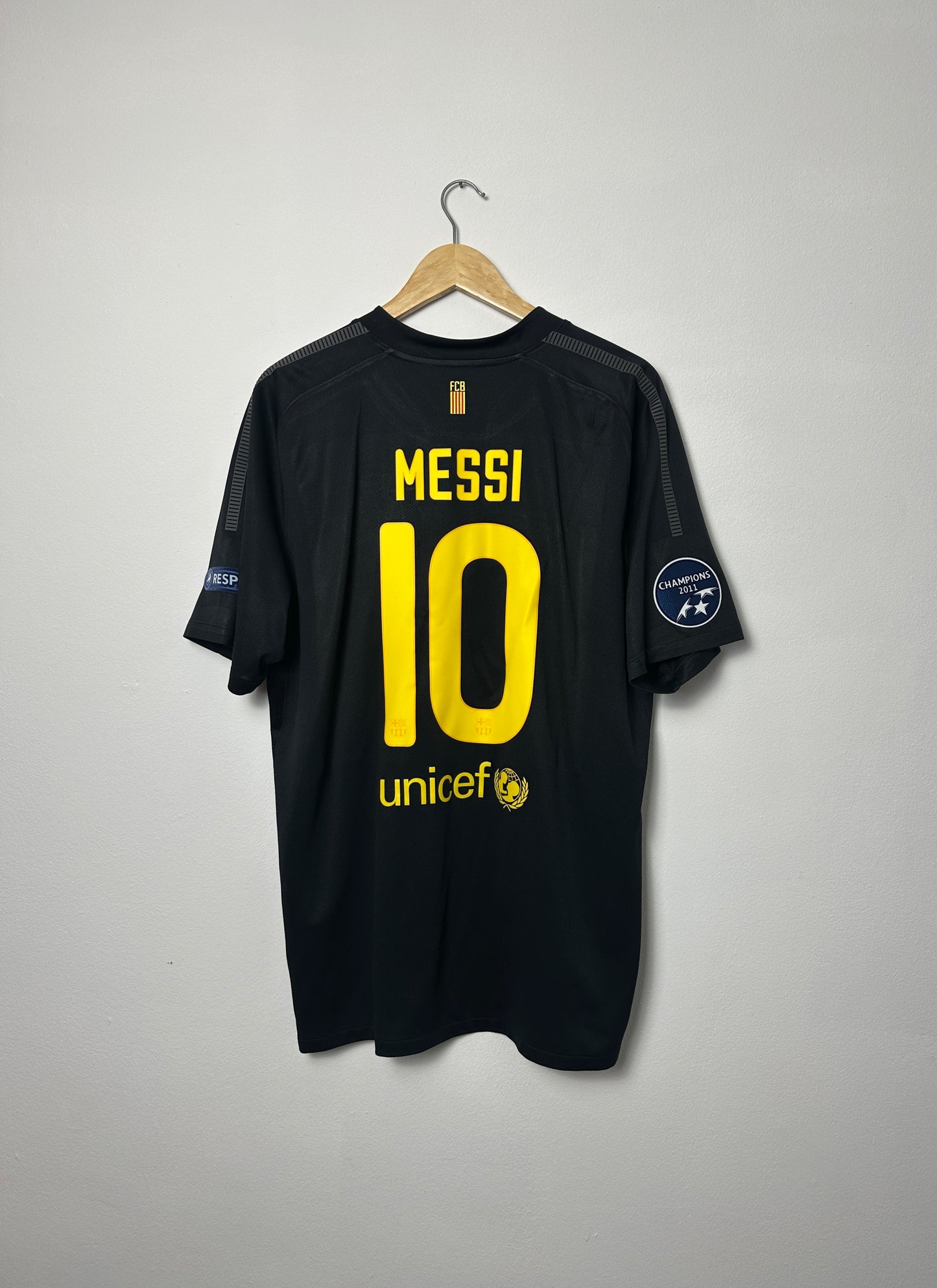 Lionel Messi FC Barcelona 2011-12 away football shirt (XL)