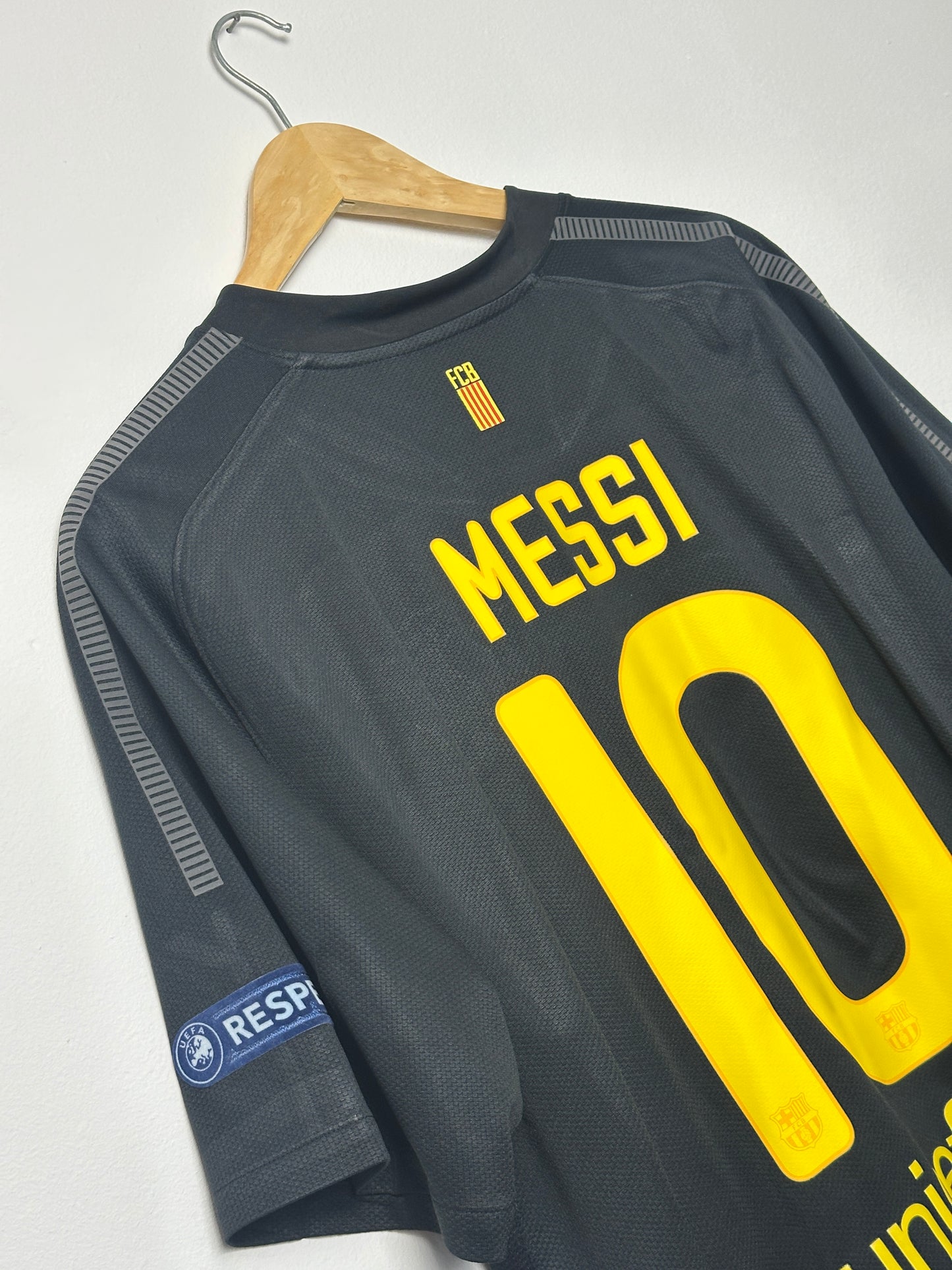 Lionel Messi FC Barcelona 2011-12 away football shirt (XL)