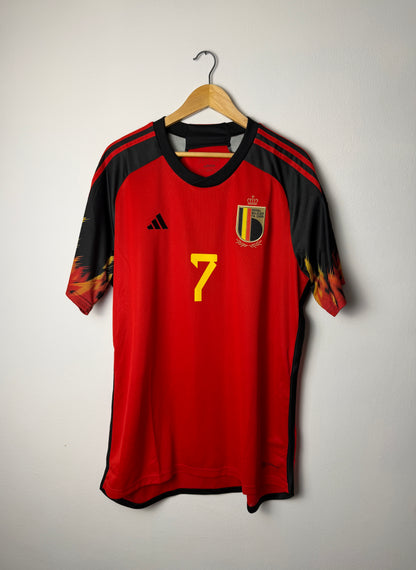 Kevin De Bruyne Belgium 2022 home football shirt (XL)
