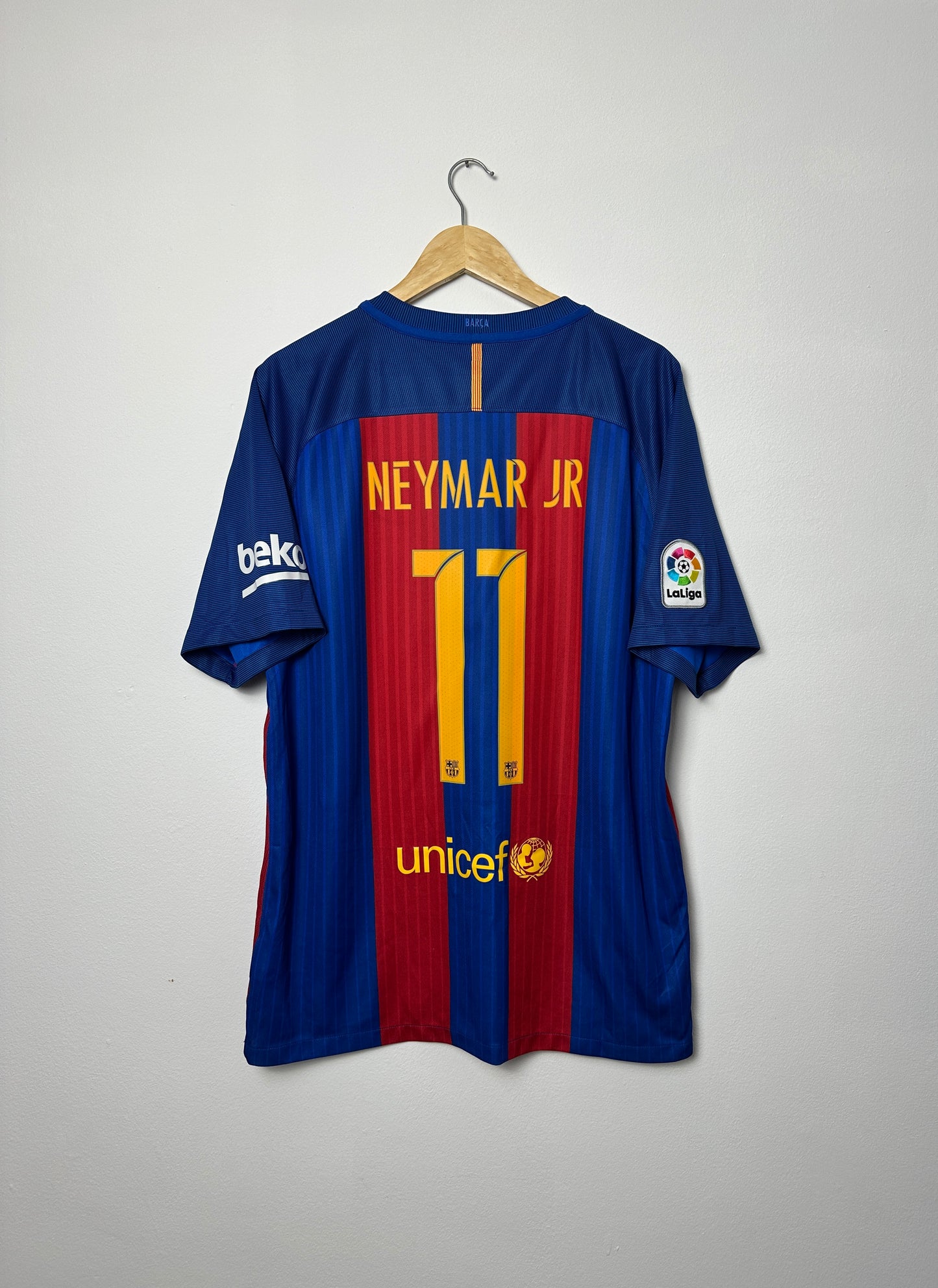 Neymar JR FC Barcelona 2016-17 home football shirt (XL)