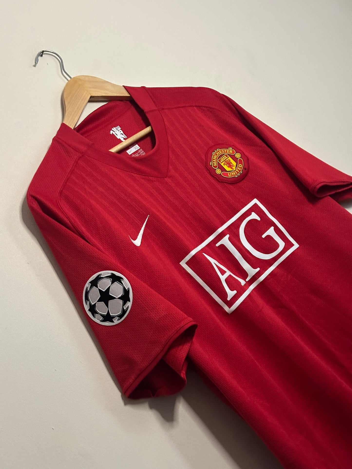 Cristiano Ronaldo Manchester United 2007-09 home football shirt (XL)